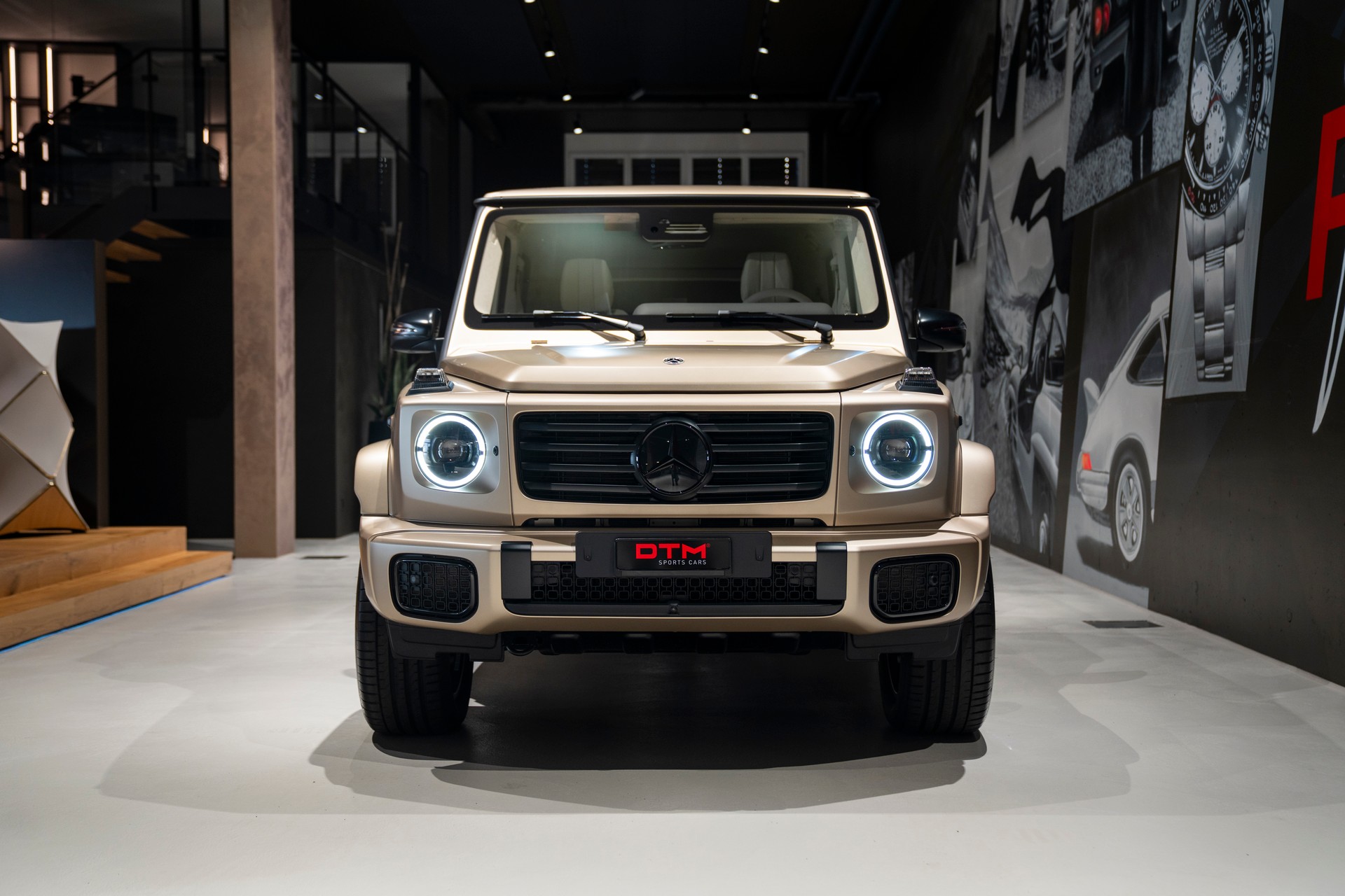 MERCEDES-BENZ G 450d 9G-Tronic-showroom-element-1