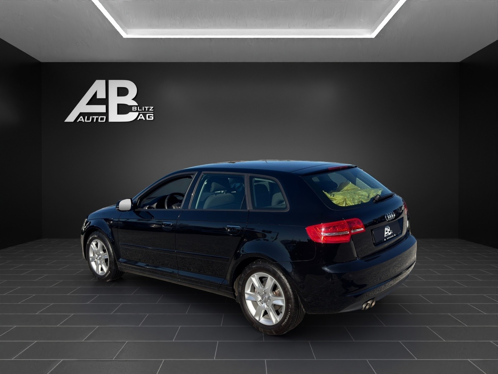 AUDI A3 Sportback 1.4 TFSI Start Plus S-tronic-showroom-element-2