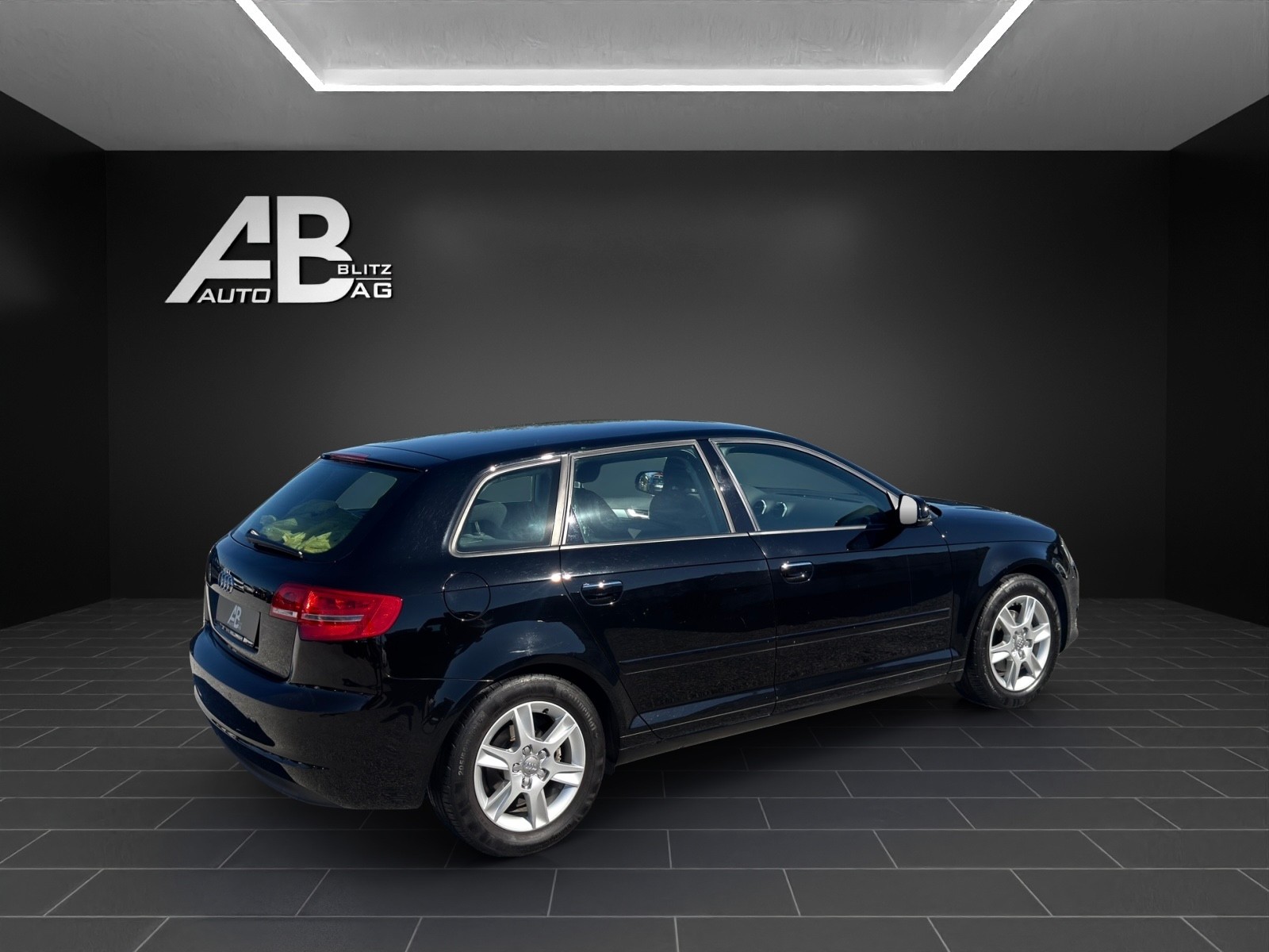 AUDI A3 Sportback 1.4 TFSI Start Plus S-tronic-image-4
