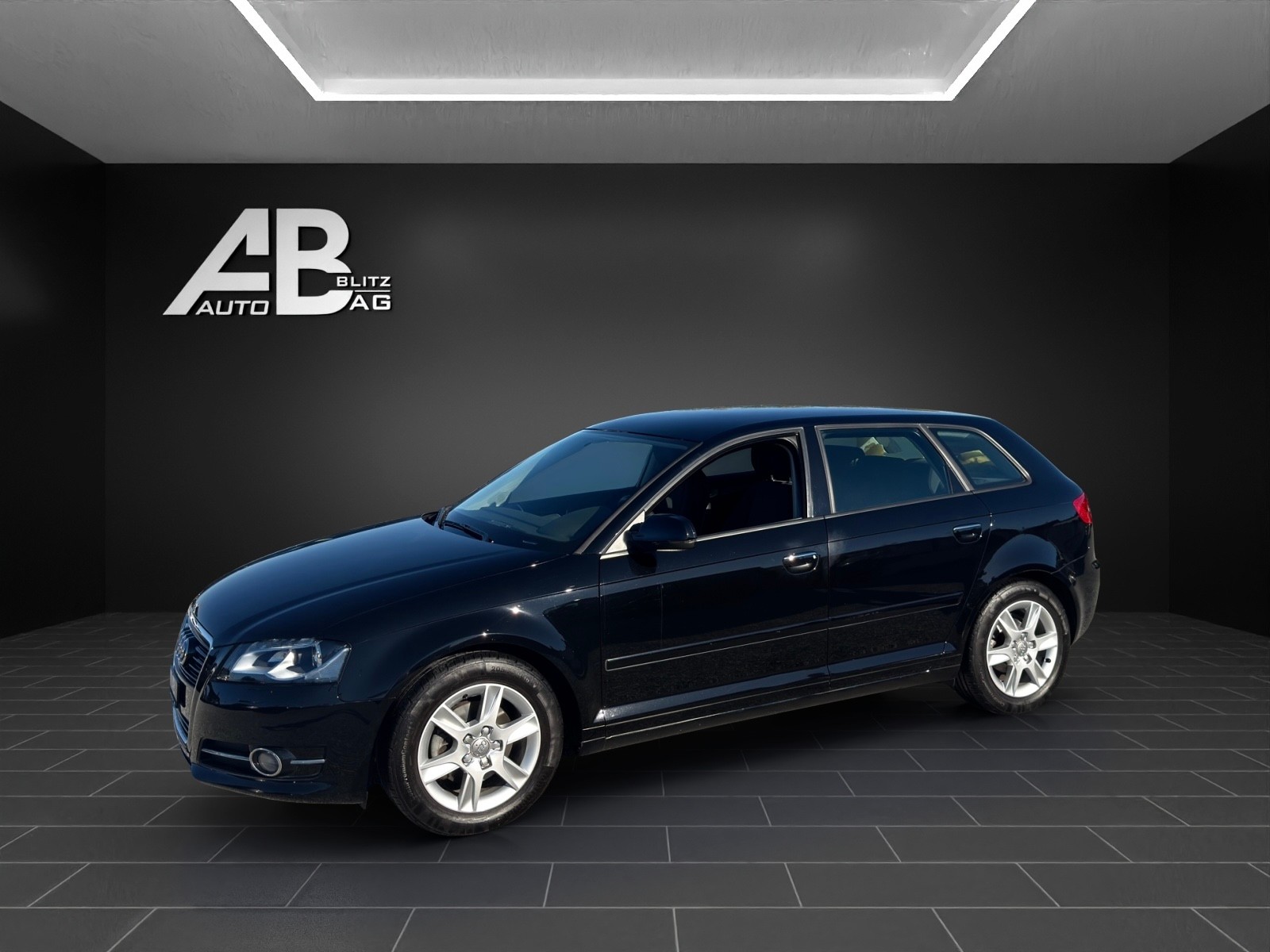 AUDI A3 Sportback 1.4 TFSI Start Plus S-tronic-showroom-element-1