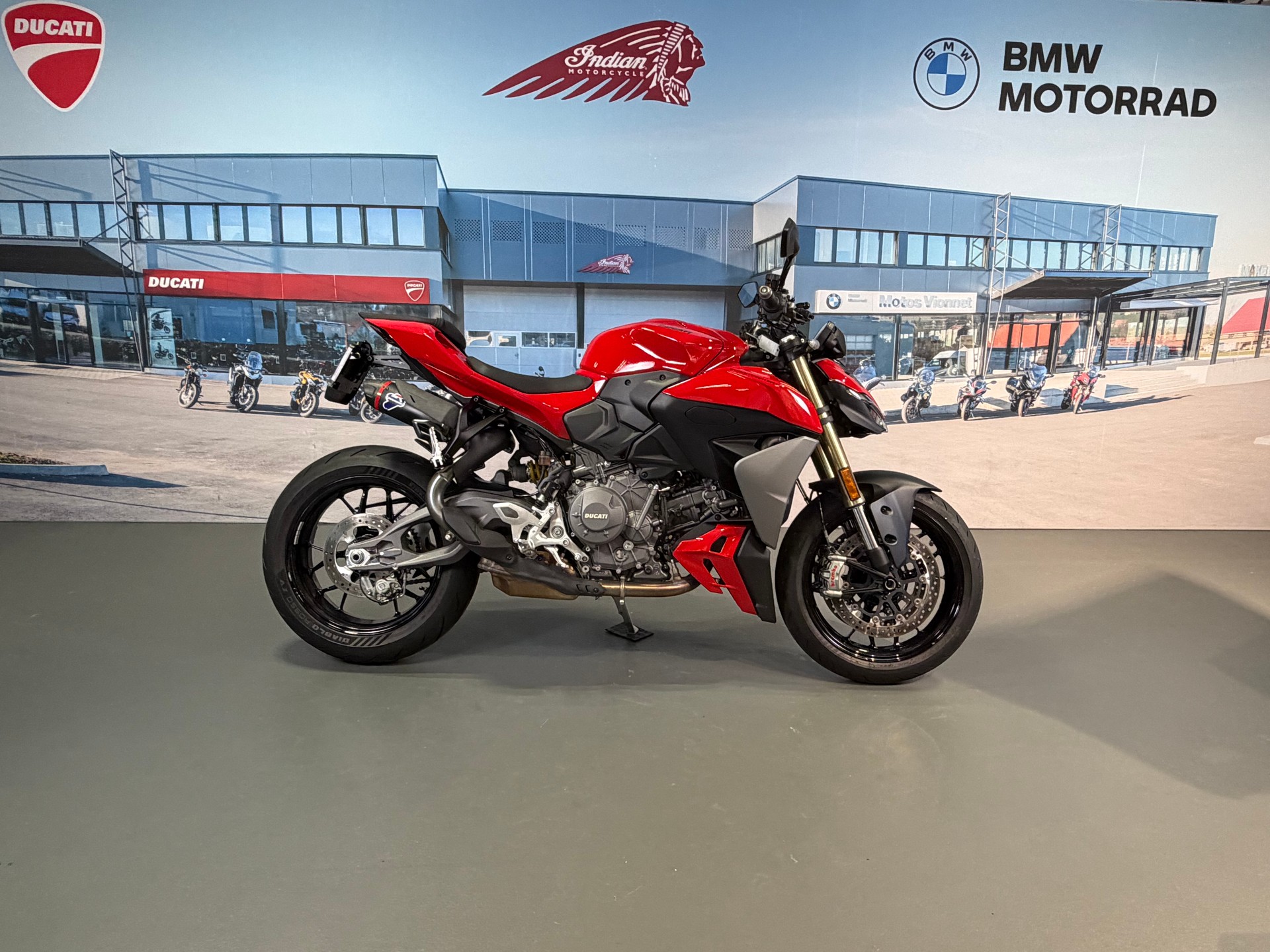 DUCATI Streetfighter V2-image-5