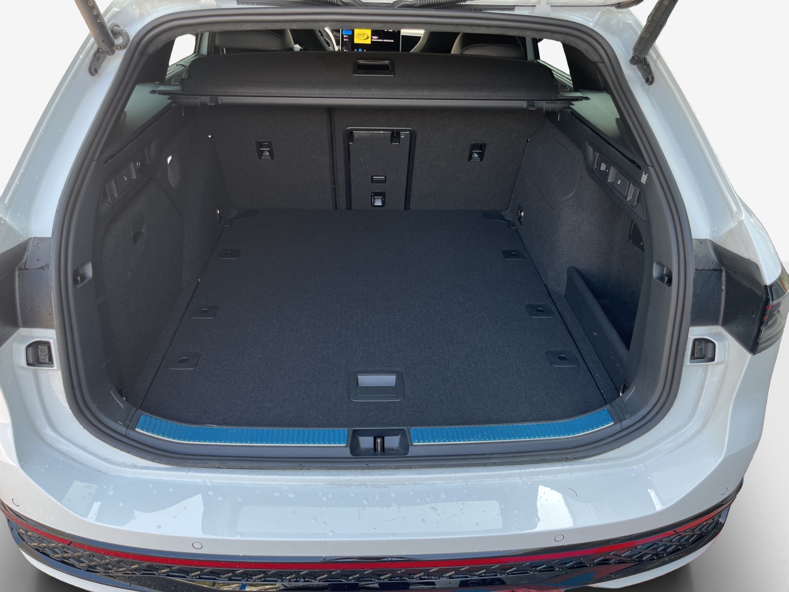 VW Passat Variant 2.0 TSI evo4 R-Line 4 Motion DSG-image-12