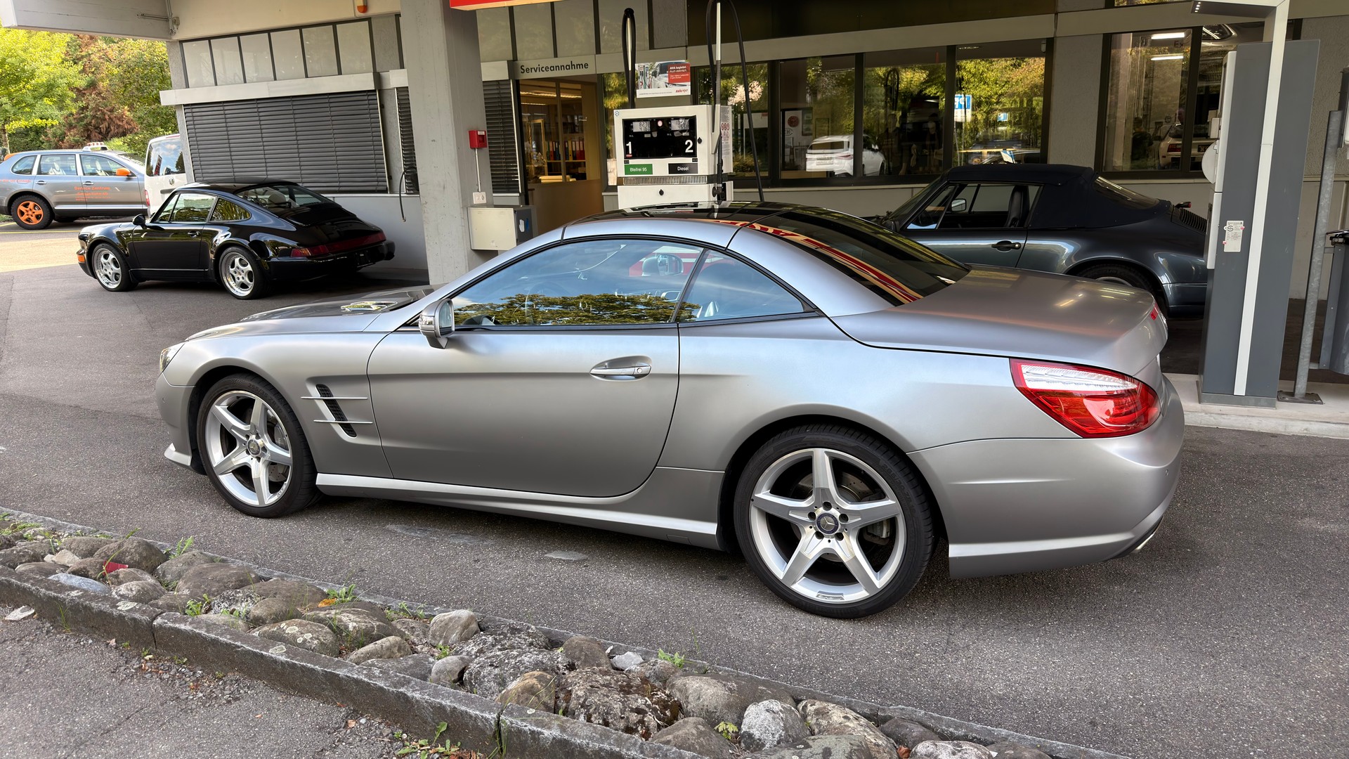 MERCEDES-BENZ SL 500 7G-Tronic-showroom-element-1