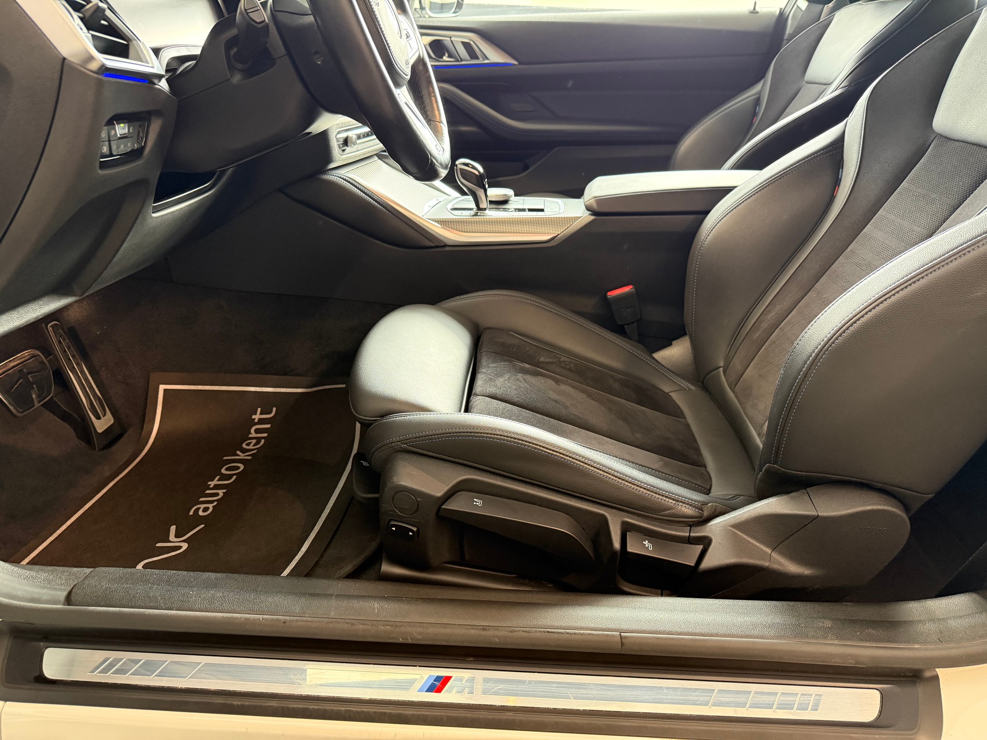 BMW 420i xDrive Coupé M Sport Steptronic-image-13