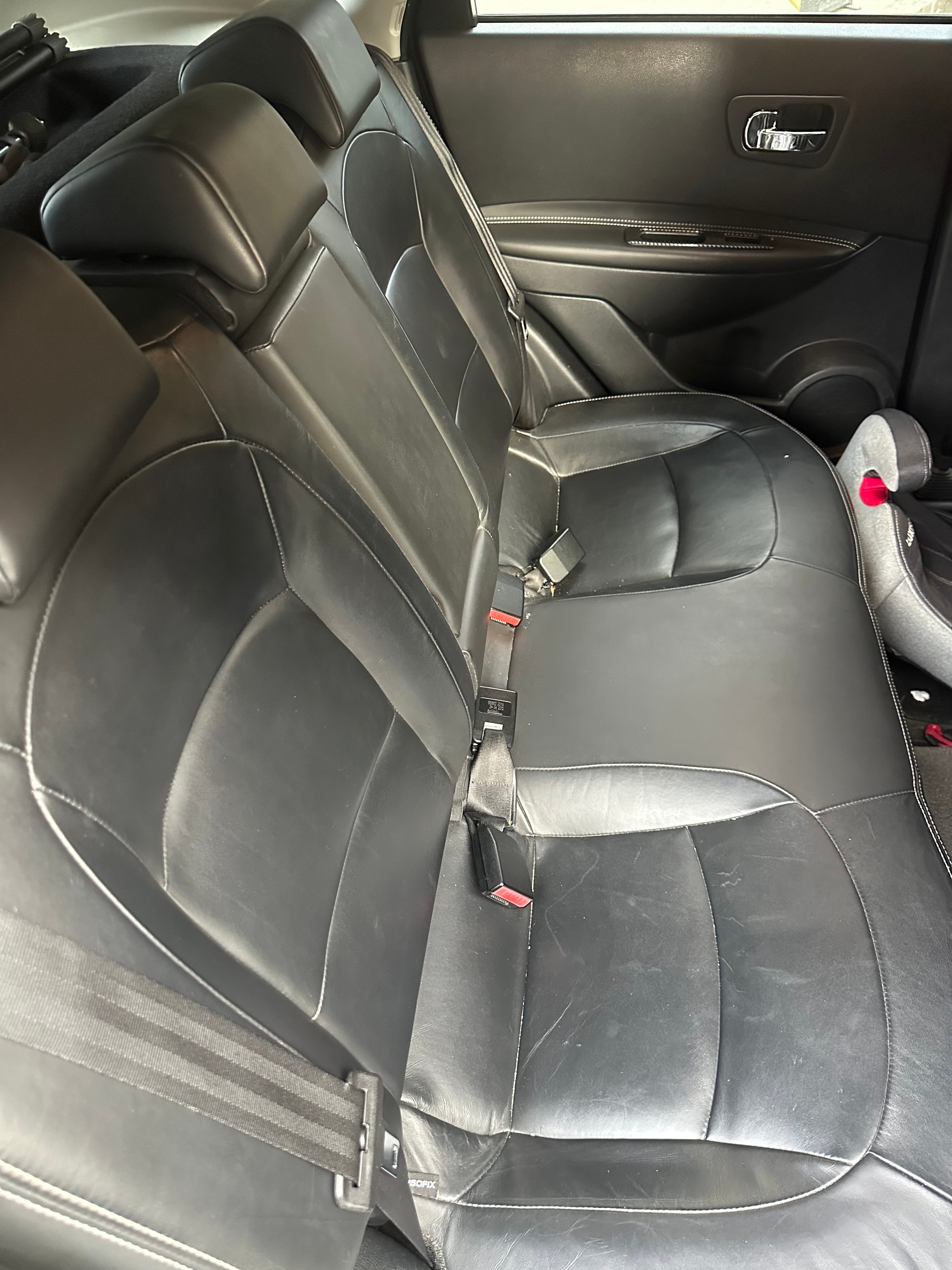 NISSAN QASHQAI-image-2