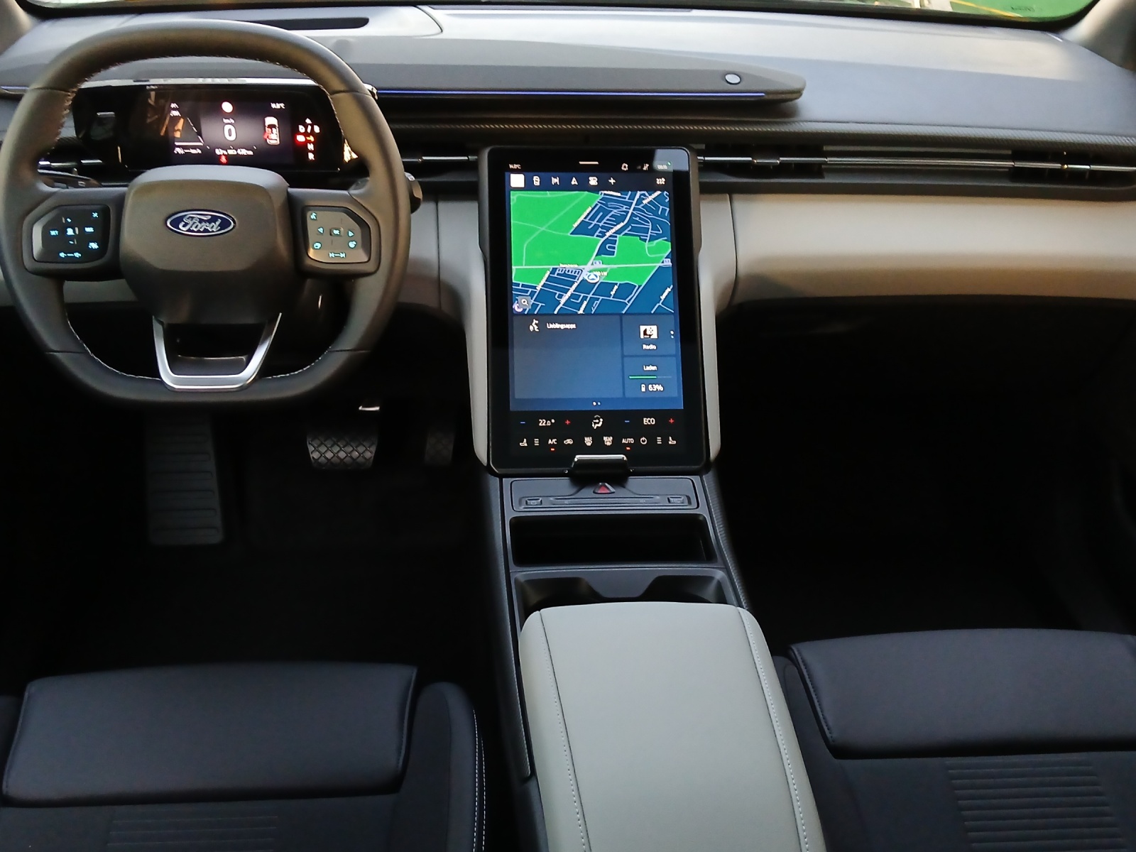 FORD Explorer Extended Range Premium AWD-image-5