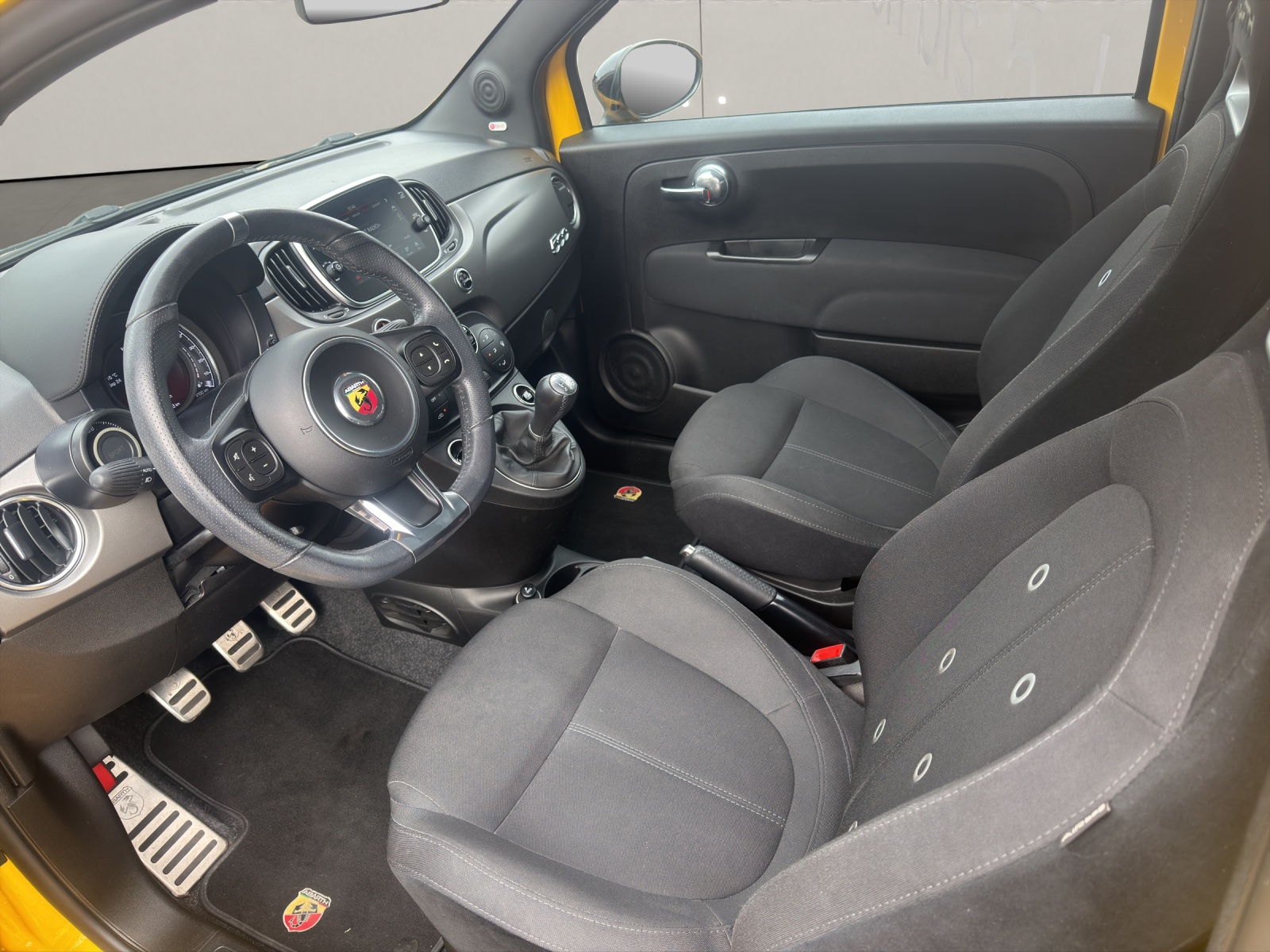 FIAT 595 Abarth 1.4 T-Jet 160 Pista-image-4