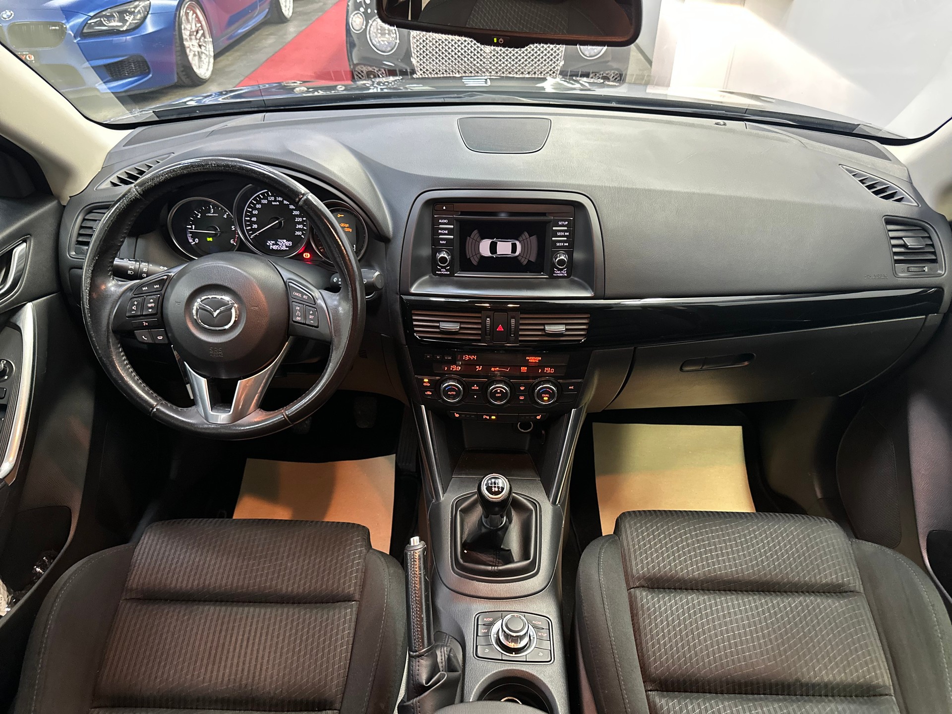 MAZDA CX-5 2.2 D Revolution AWD-image-9