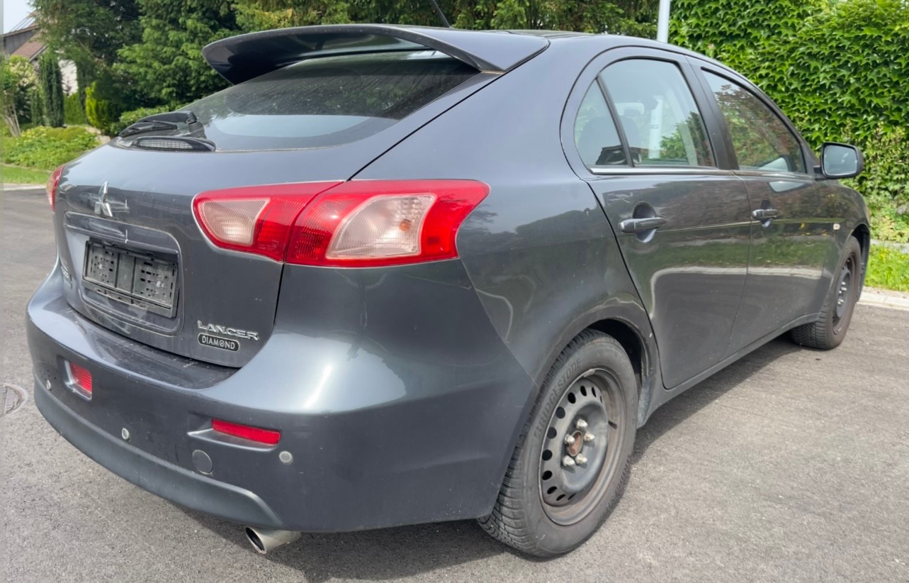 MITSUBISHI Lancer Sportback 1.8 DID Diamond-image-7