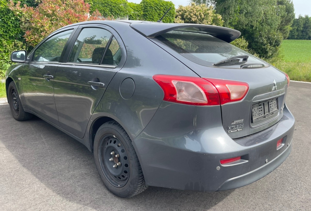 MITSUBISHI Lancer Sportback 1.8 DID Diamond-image-8