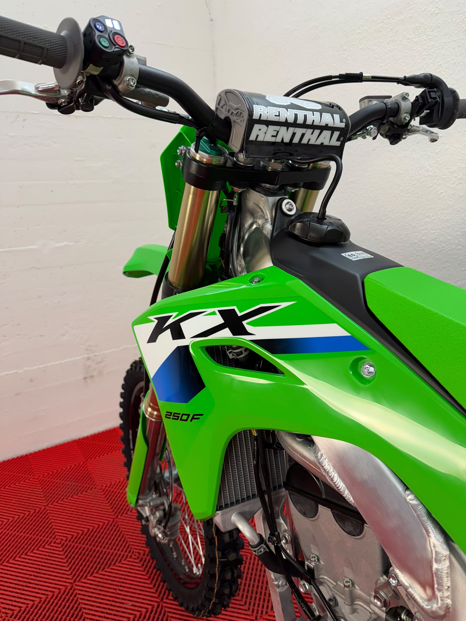 KAWASAKI KX 250 F 2027-image-5