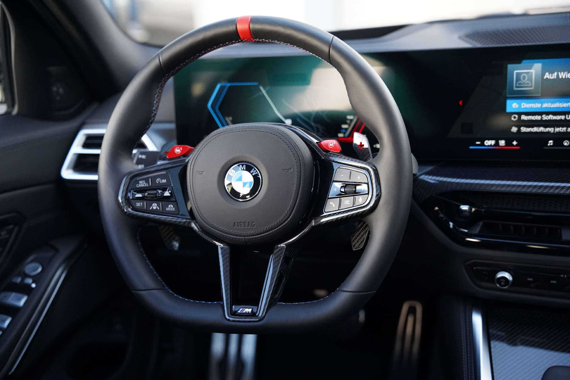 BMW M3 Competition M xDrive LCI-image-12