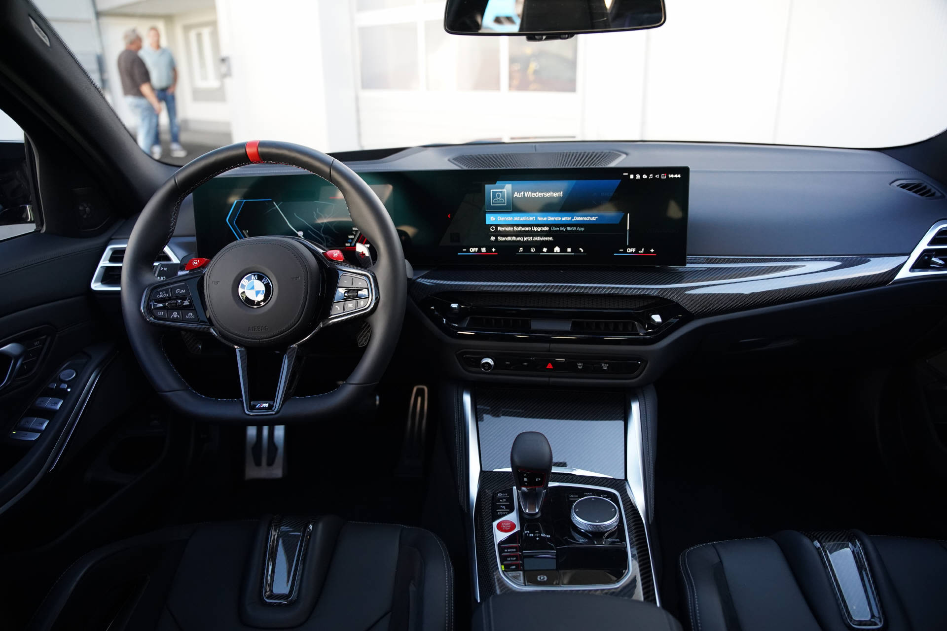 BMW M3 Competition M xDrive LCI-image-11