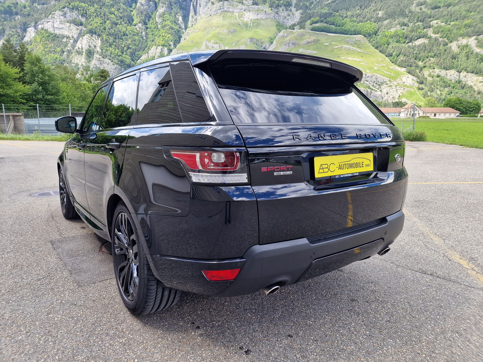 LAND ROVER Range Rover Sport 3.0 SDV6 HSE Dynamic Automatic-image-9