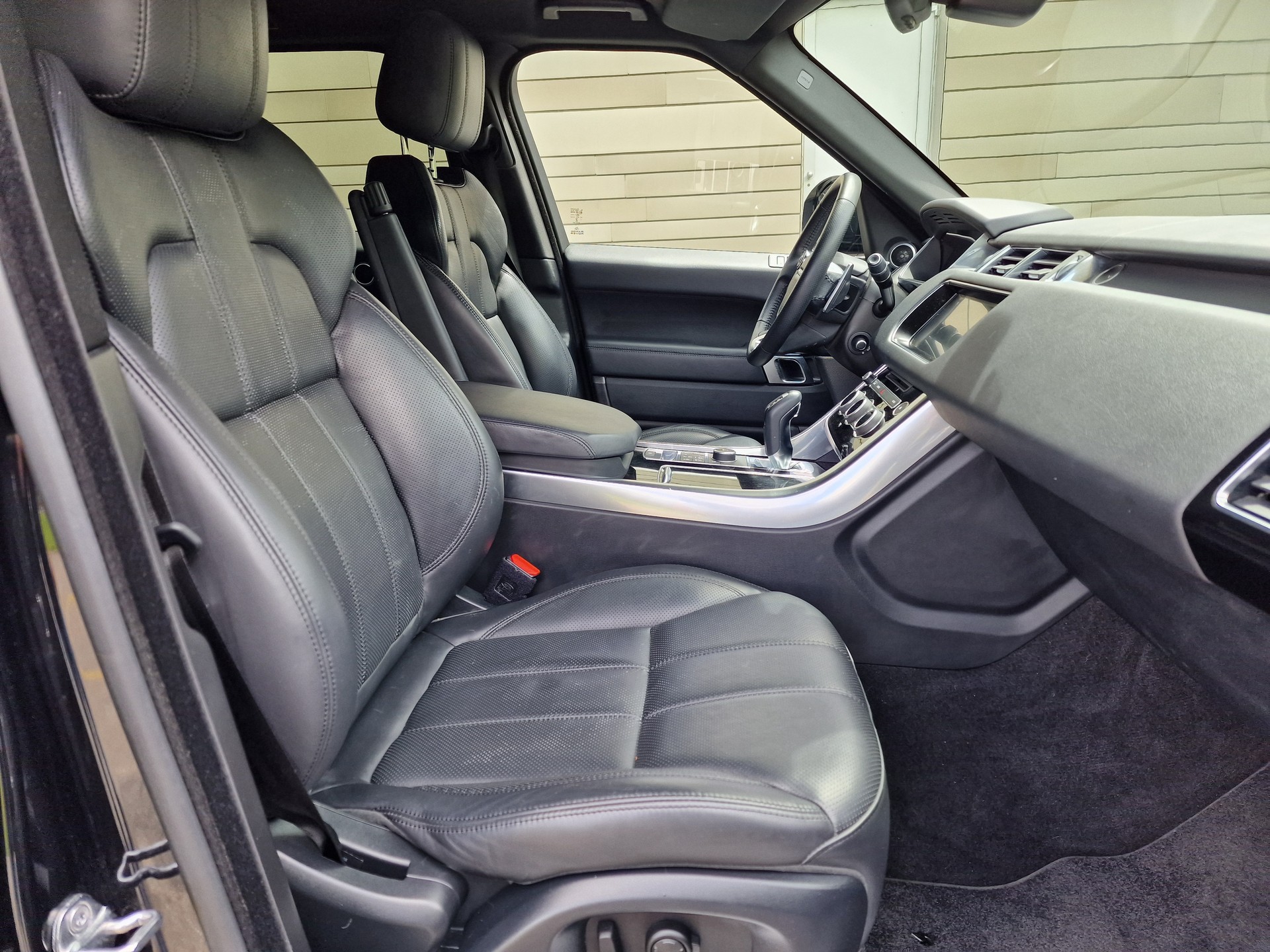 LAND ROVER Range Rover Sport 3.0 SDV6 HSE Dynamic Automatic-image-16