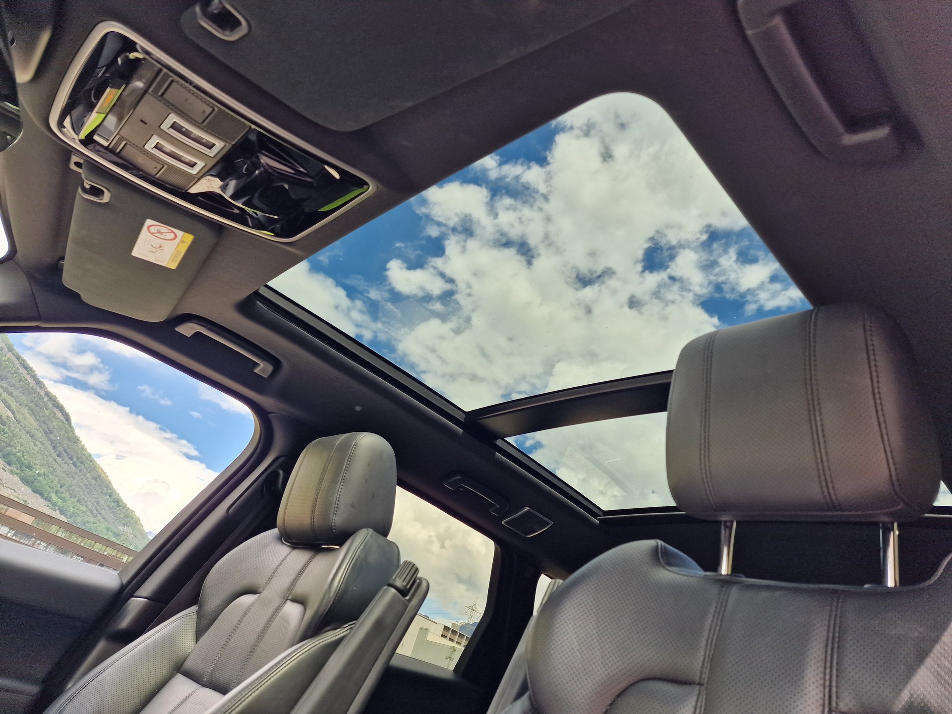 LAND ROVER Range Rover Sport 3.0 SDV6 HSE Dynamic Automatic-image-18