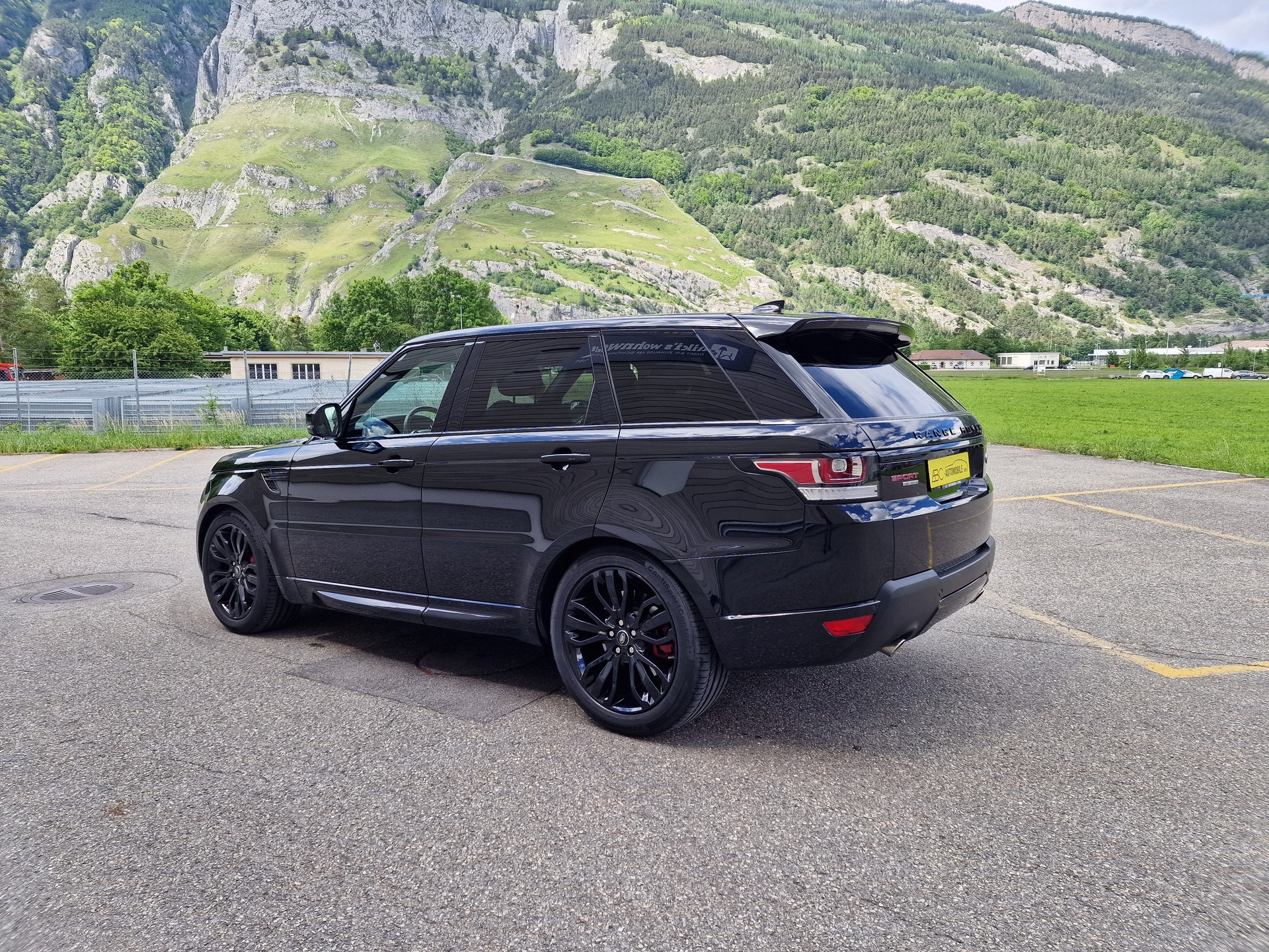 LAND ROVER Range Rover Sport 3.0 SDV6 HSE Dynamic Automatic-image-7