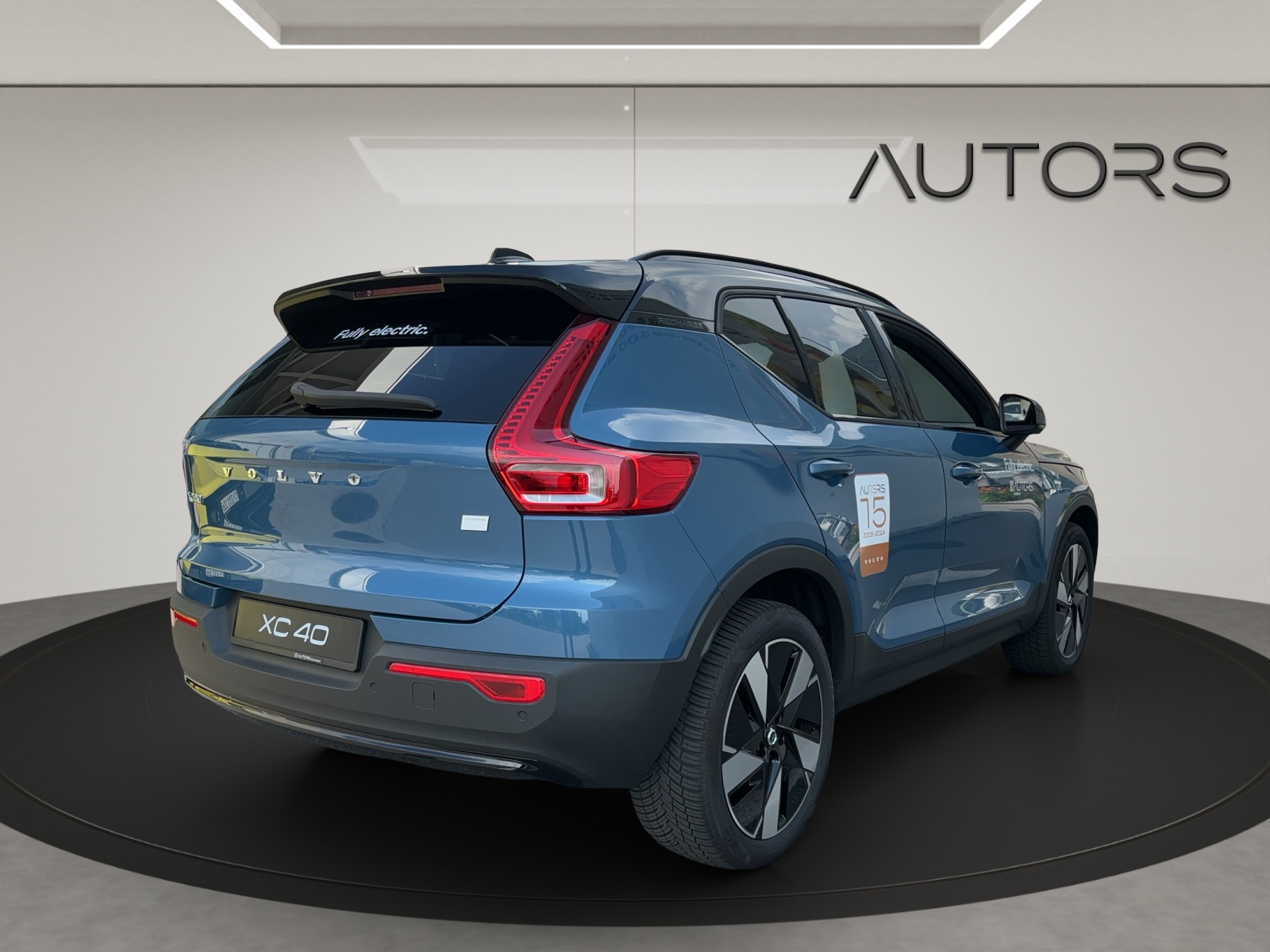 VOLVO XC40 Recharge E80 82kWh Plus RWD-showroom-element-3