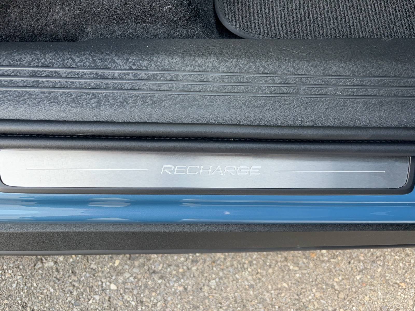 VOLVO XC40 Recharge E80 82kWh Plus RWD-image-18