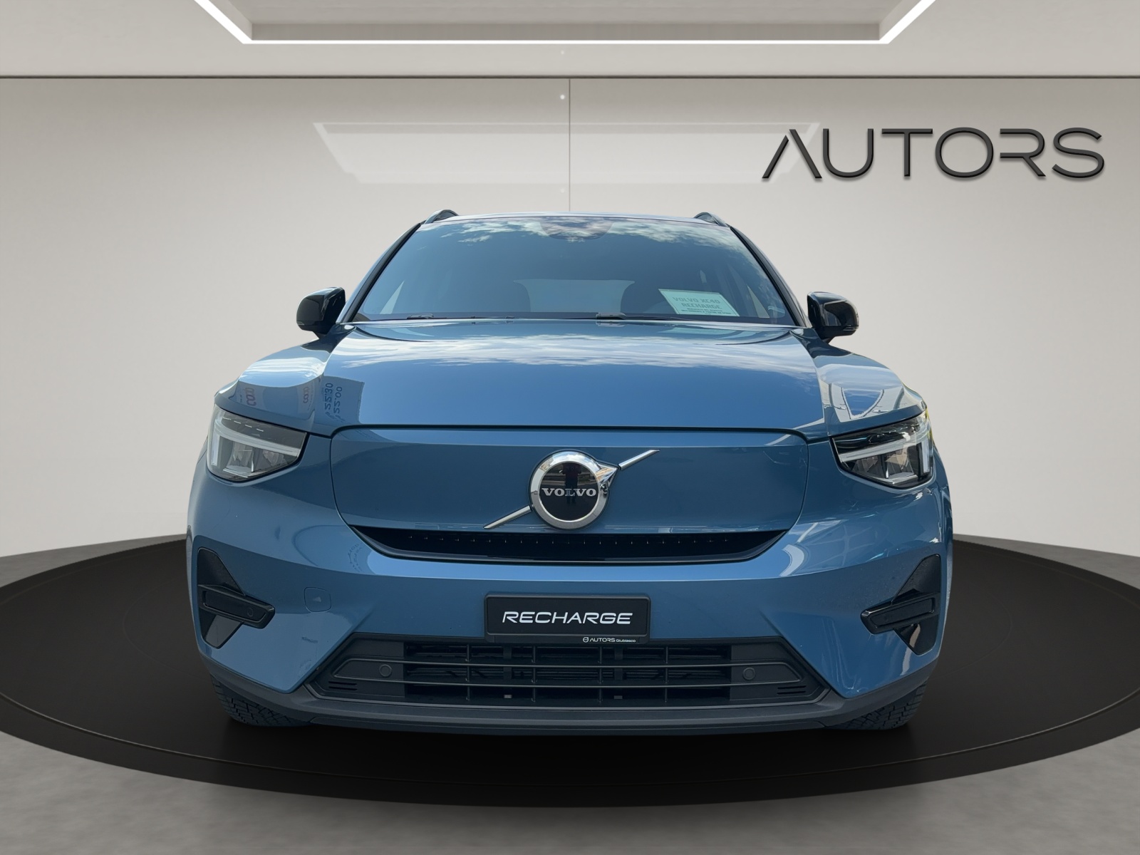 VOLVO XC40 Recharge E80 82kWh Plus RWD-showroom-element-1
