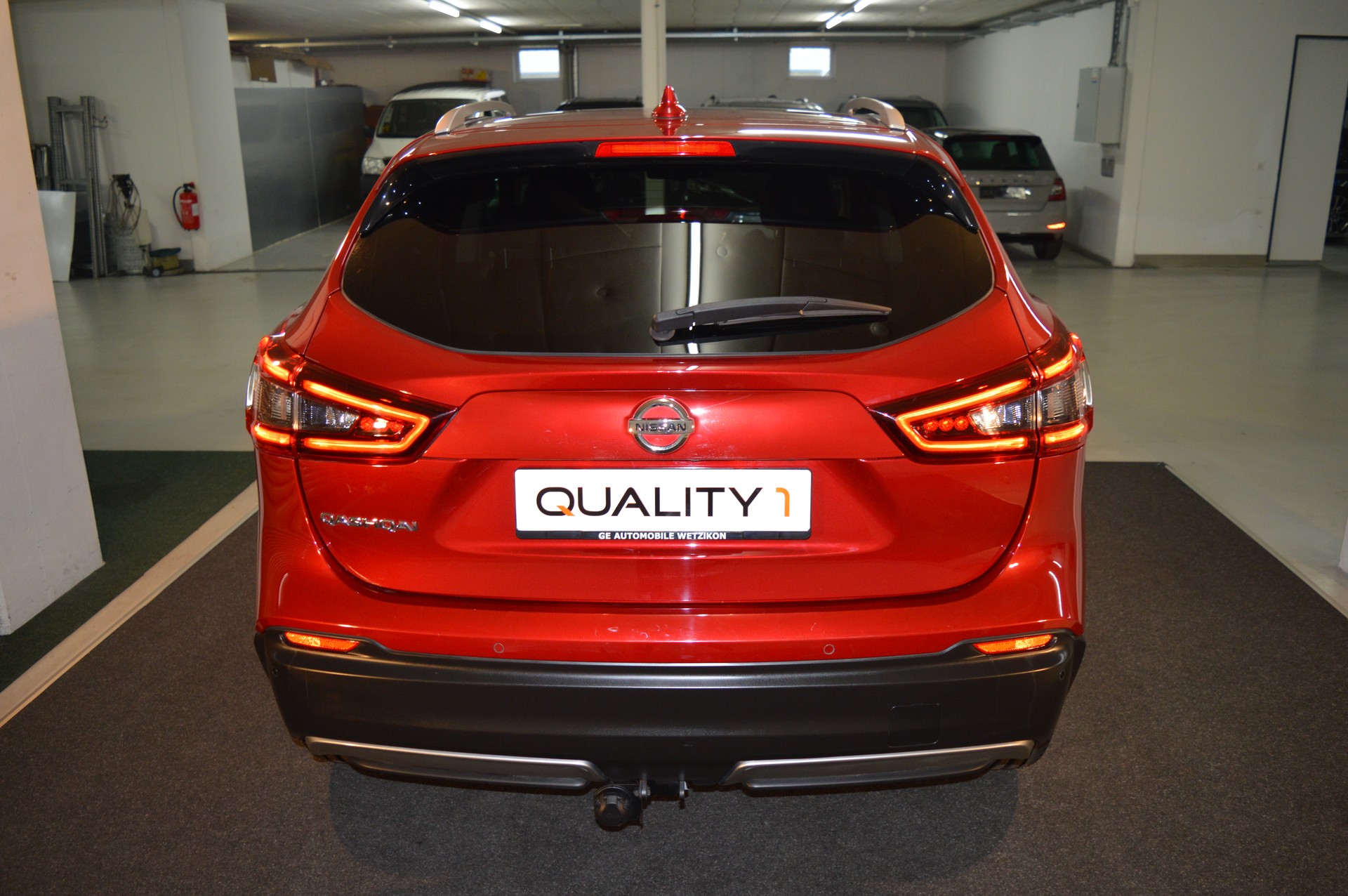 NISSAN Qashqai 1.7 dCi Tekna 4x4 Xtronic ALL-MODE 4x4-image-13
