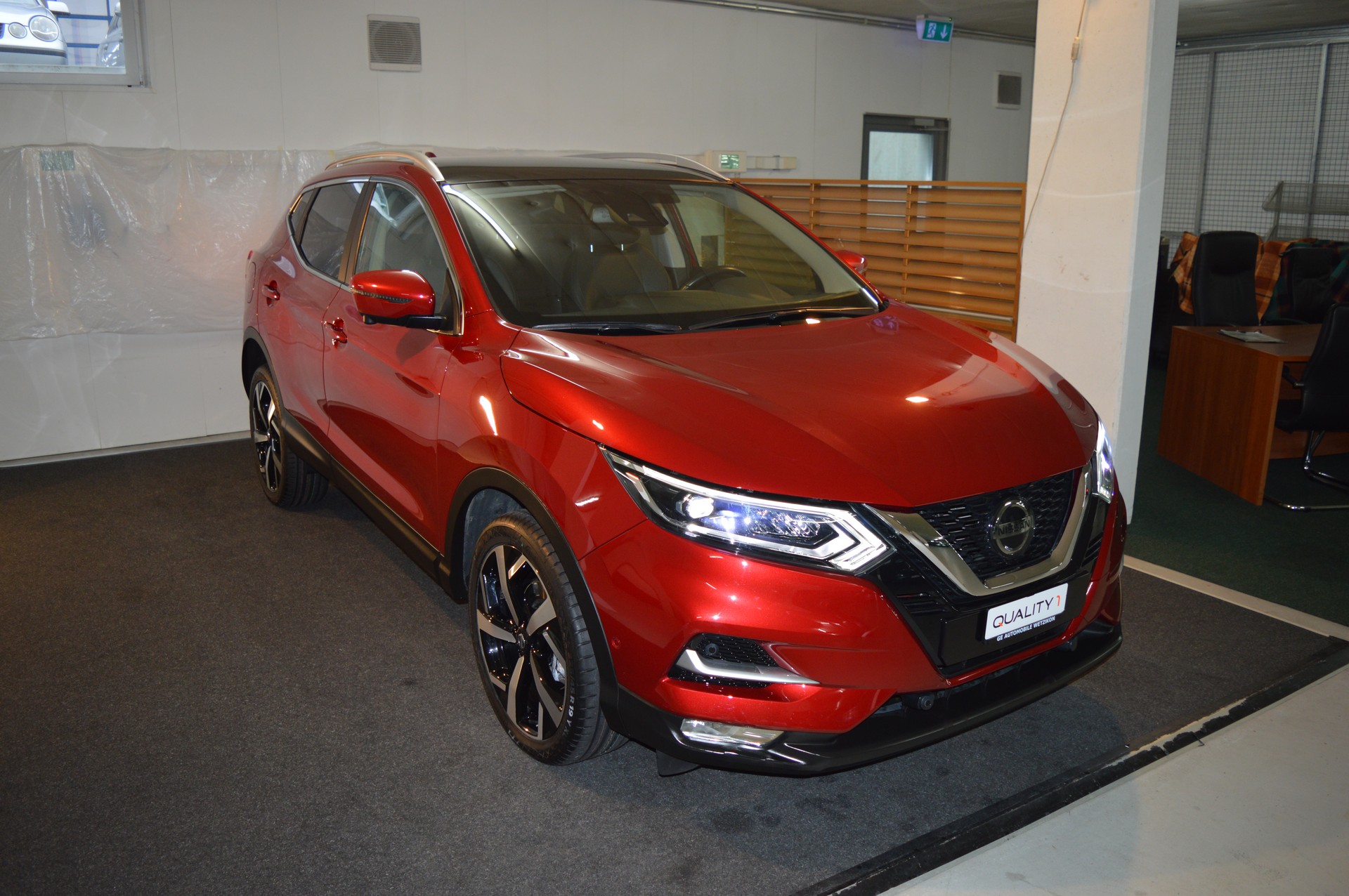 NISSAN Qashqai 1.7 dCi Tekna 4x4 Xtronic ALL-MODE 4x4-showroom-element-3