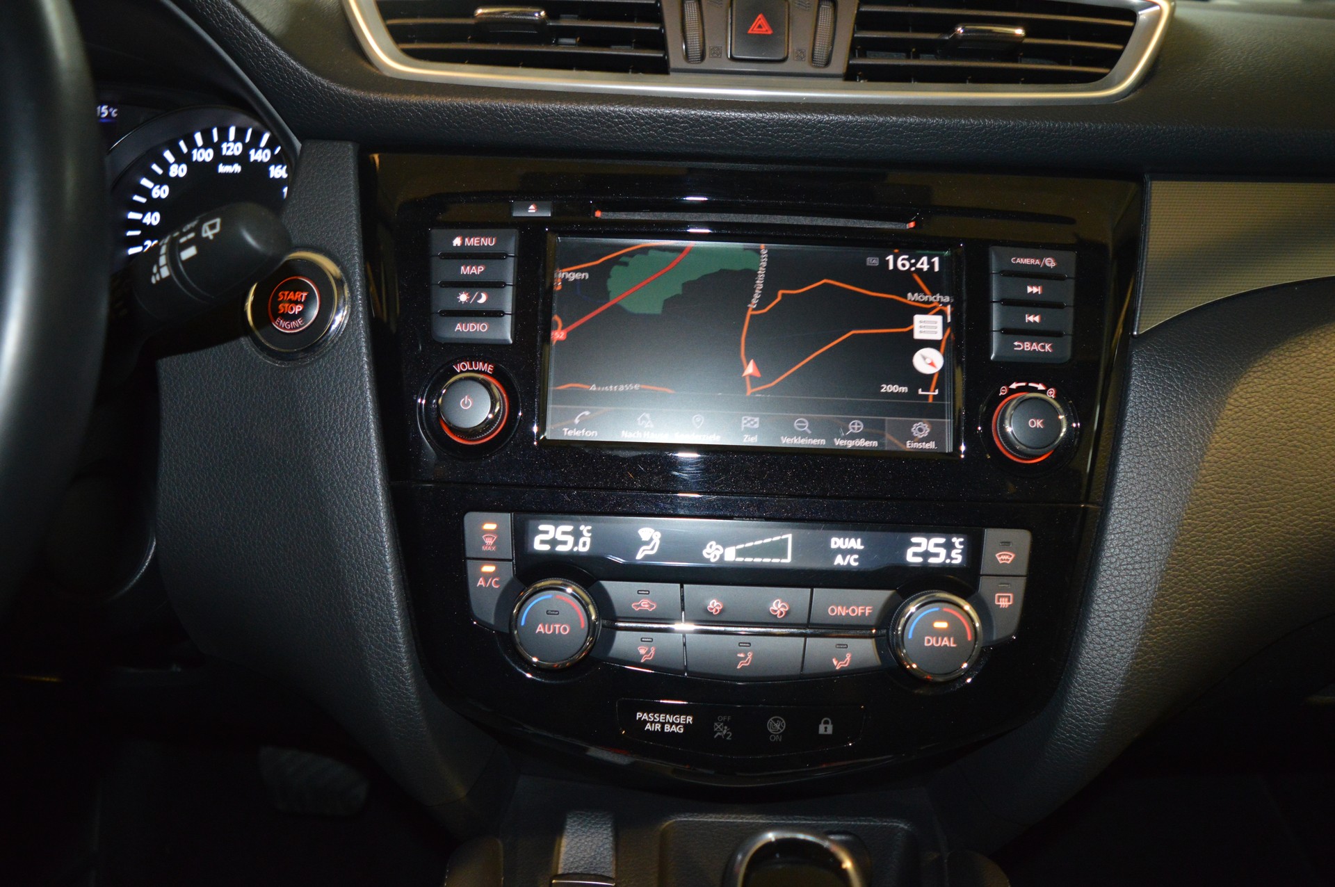 NISSAN Qashqai 1.7 dCi Tekna 4x4 Xtronic ALL-MODE 4x4-image-21