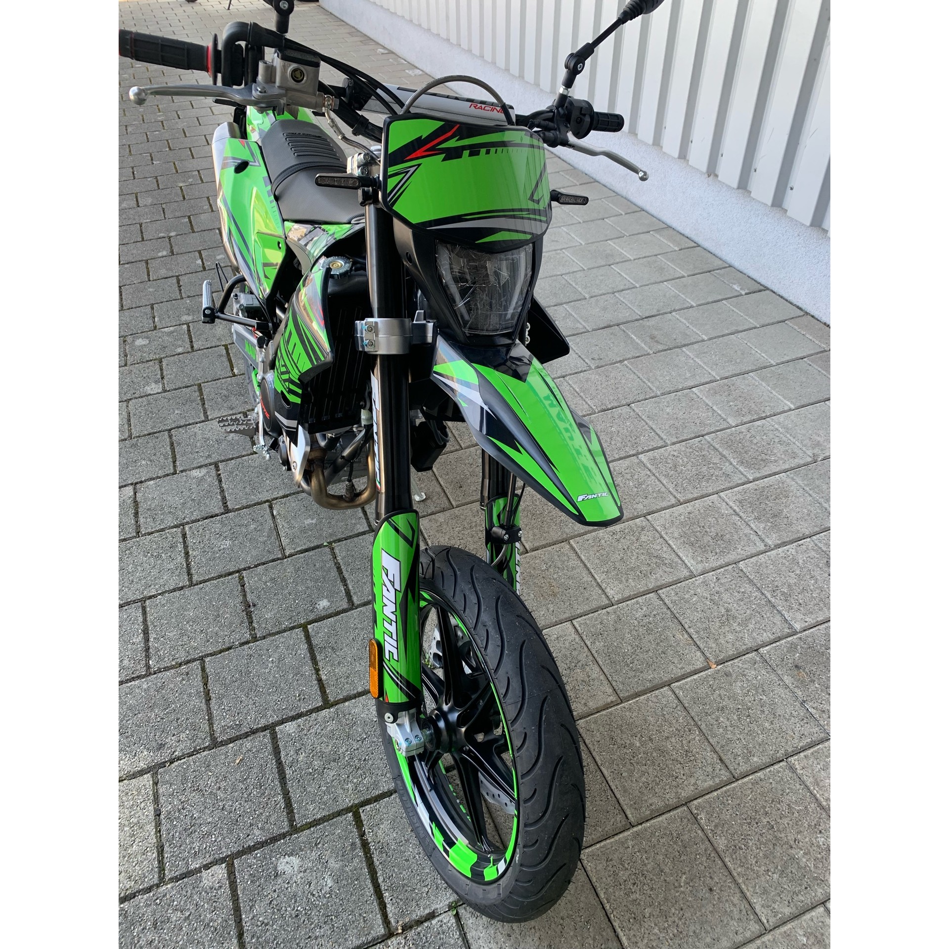 FANTIC XMF 125 Motard Performance-image-10