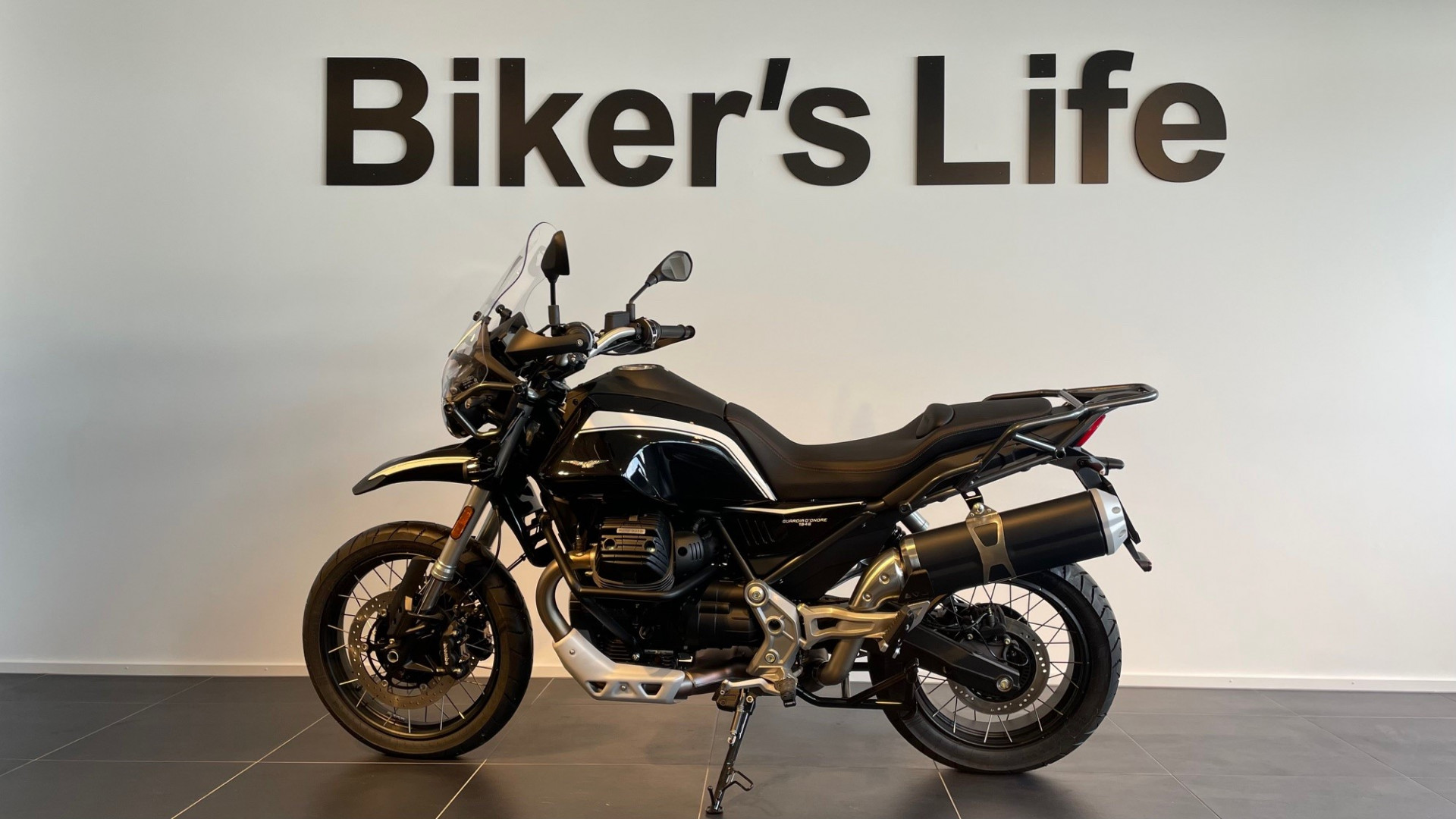 MOTO GUZZI V85 TT Guardia d'Onore-image-1