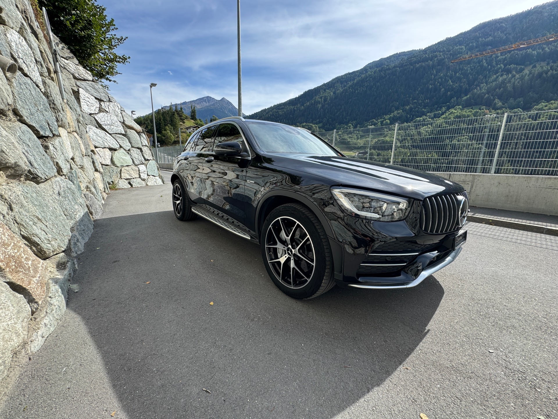MERCEDES-BENZ GLC 43 AMG 4Matic 9G-Tronic-showroom-element-2