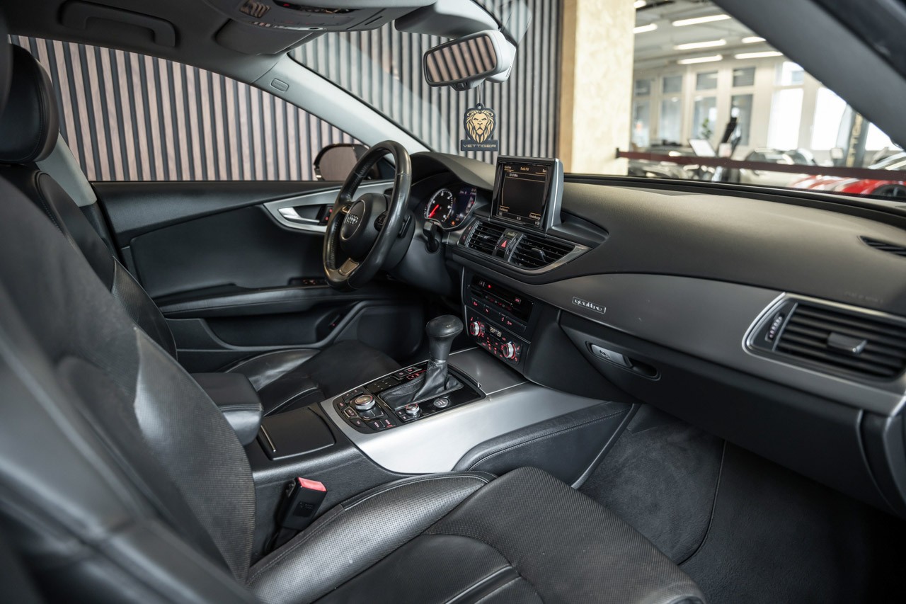 AUDI A7 Sportback 3.0 TDI quattro S-tronic-image-13