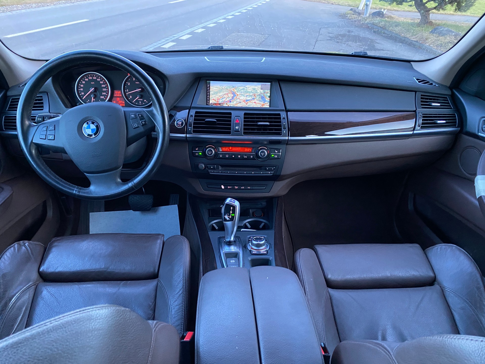 BMW X5 xDrive 35i Steptronic-image-10