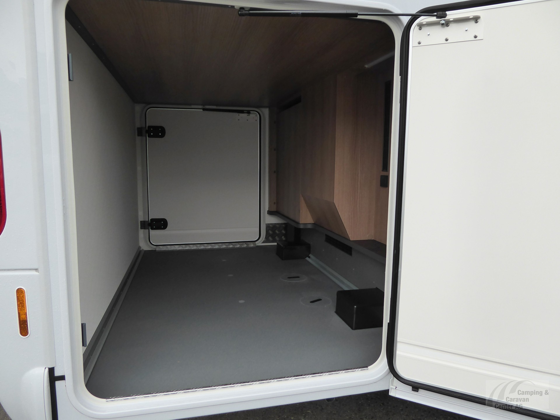MALIBU I 430 KB-LE lightweight 3.5t-image-14