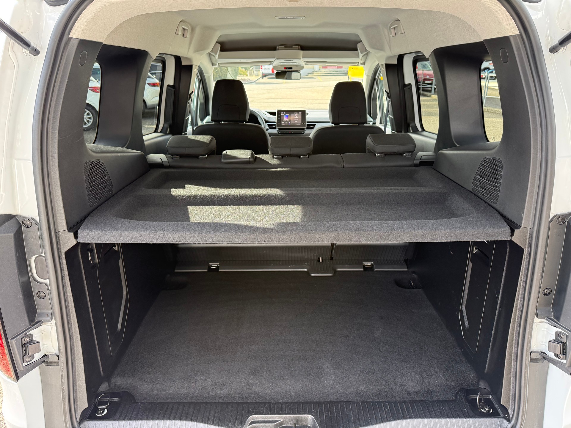 RENAULT Kangoo 1.3 TCe 100 PF Equilibre-image-12