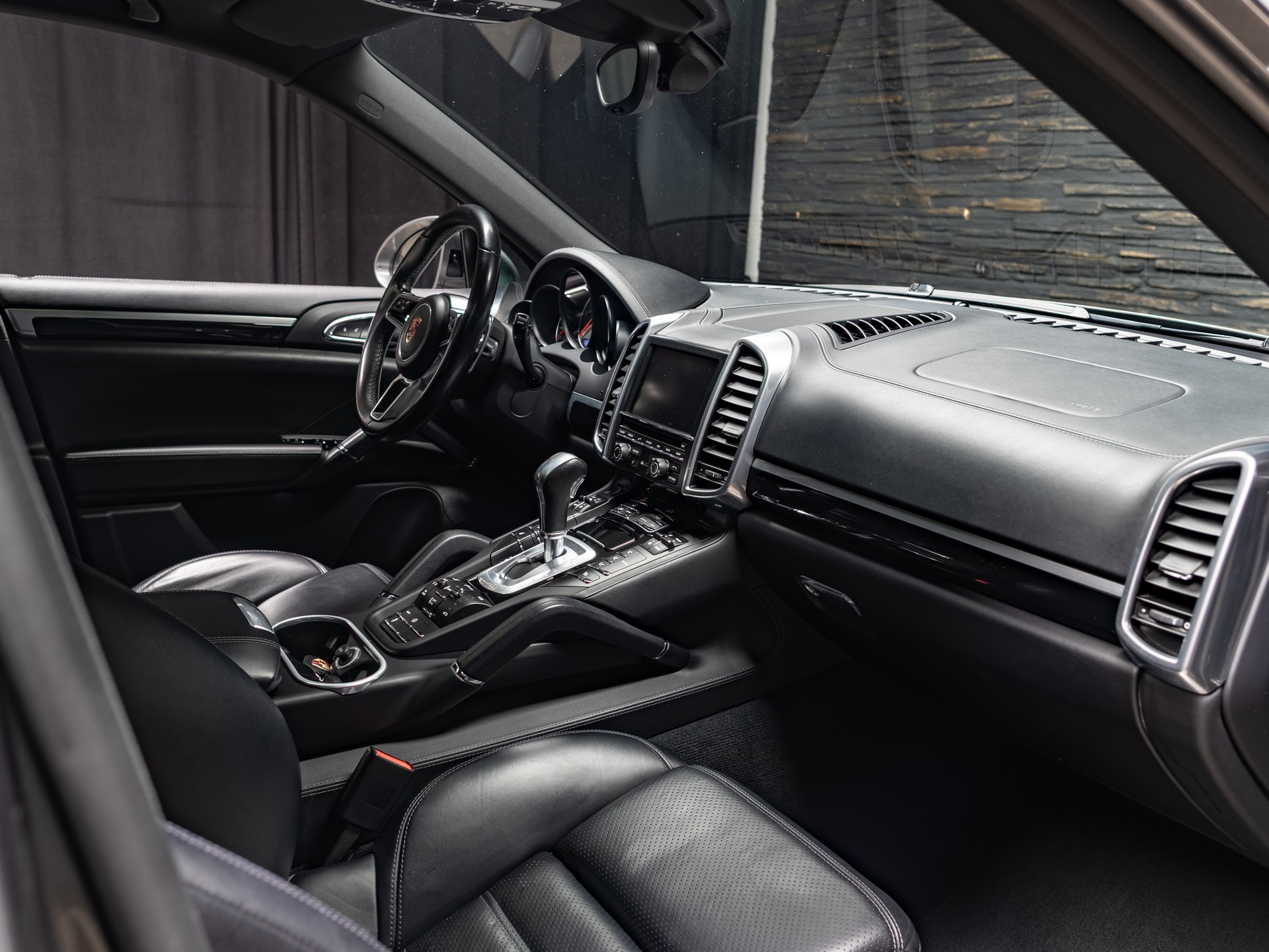 PORSCHE Cayenne S Diesel-image-8