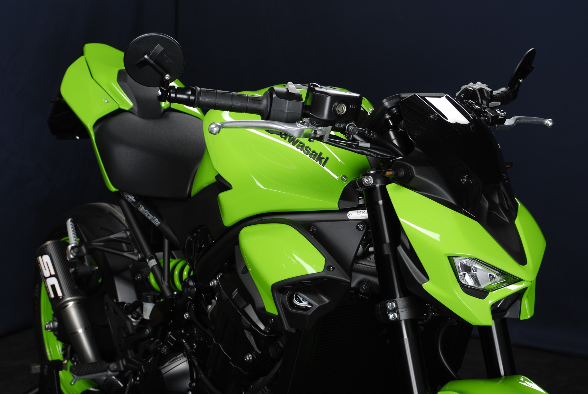 KAWASAKI Z 900 (70kW) MY26 - Sonderumbau Racing green-image-4