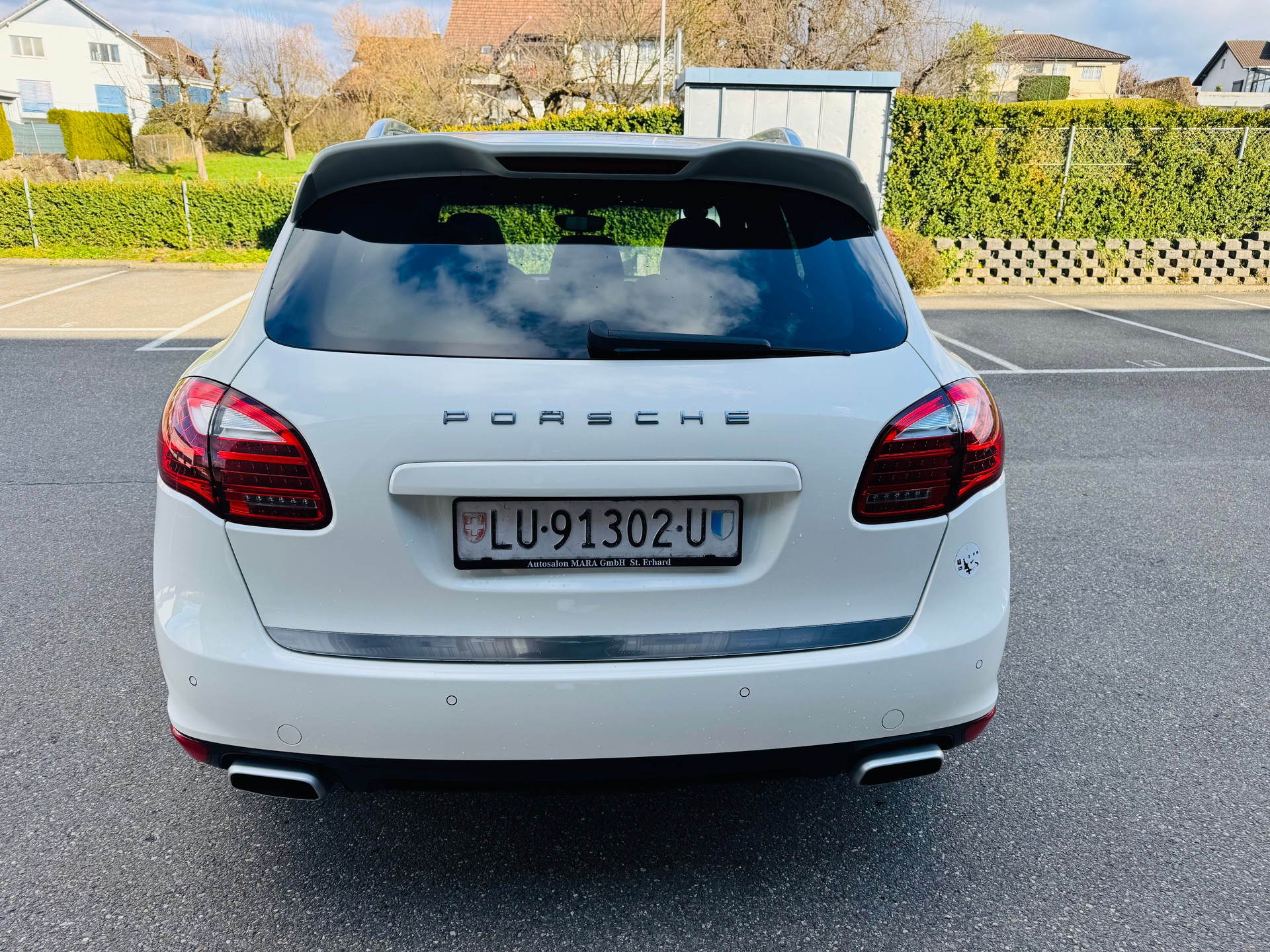 PORSCHE Cayenne S-image-4