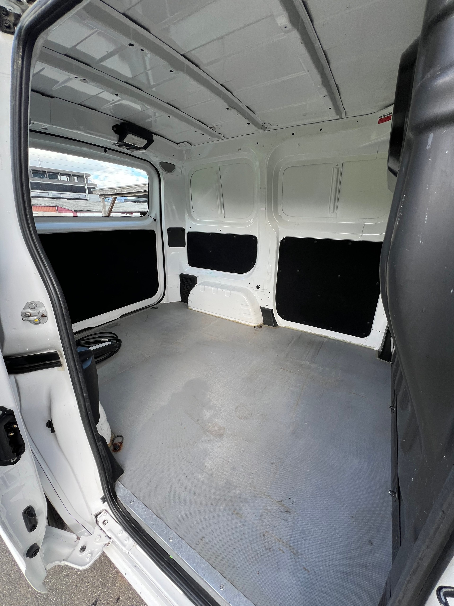 NISSAN e-NV200 COMFORT (incl. battery)-image-9