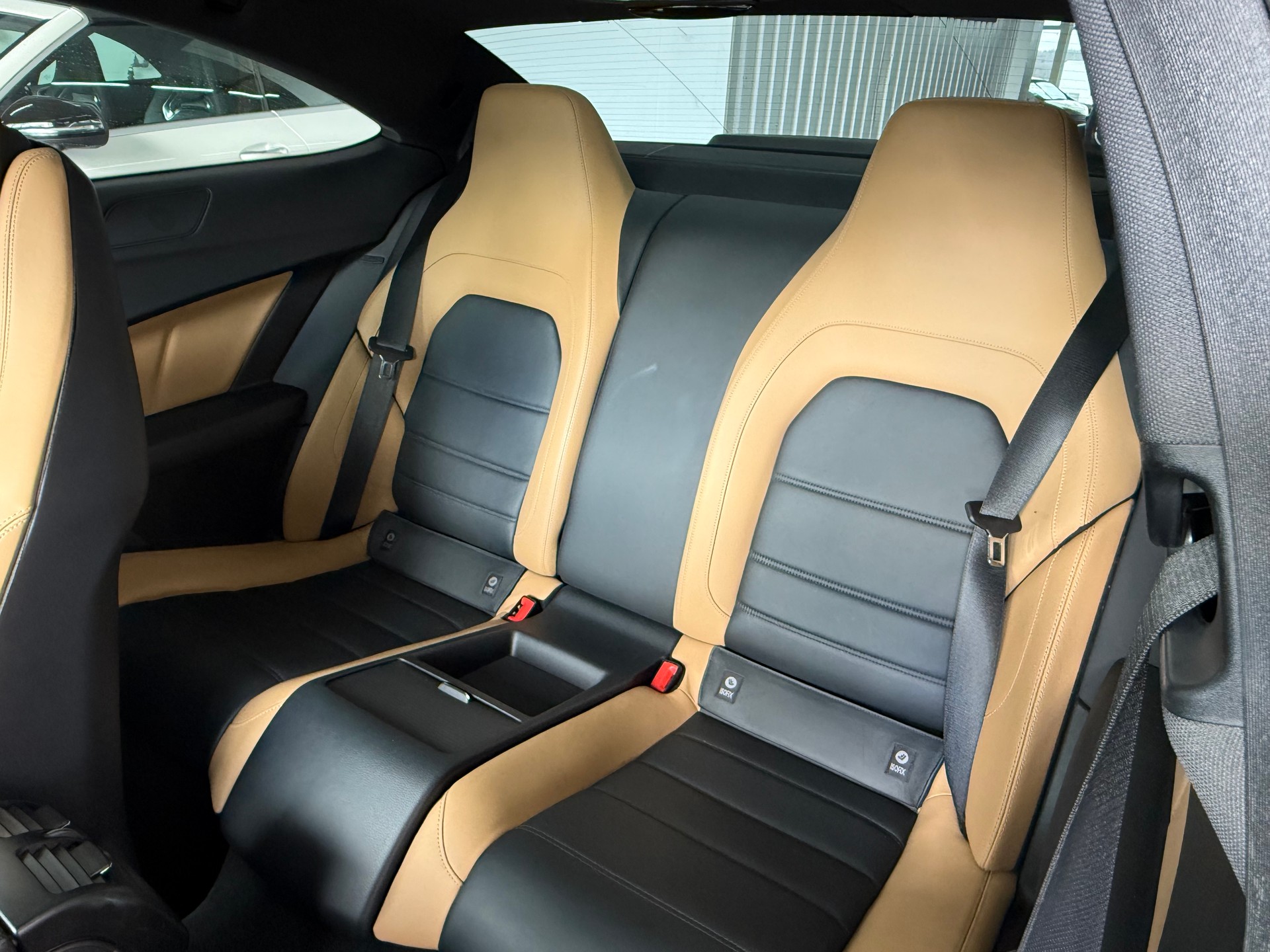 MERCEDES-BENZ C 63 AMG-image-6