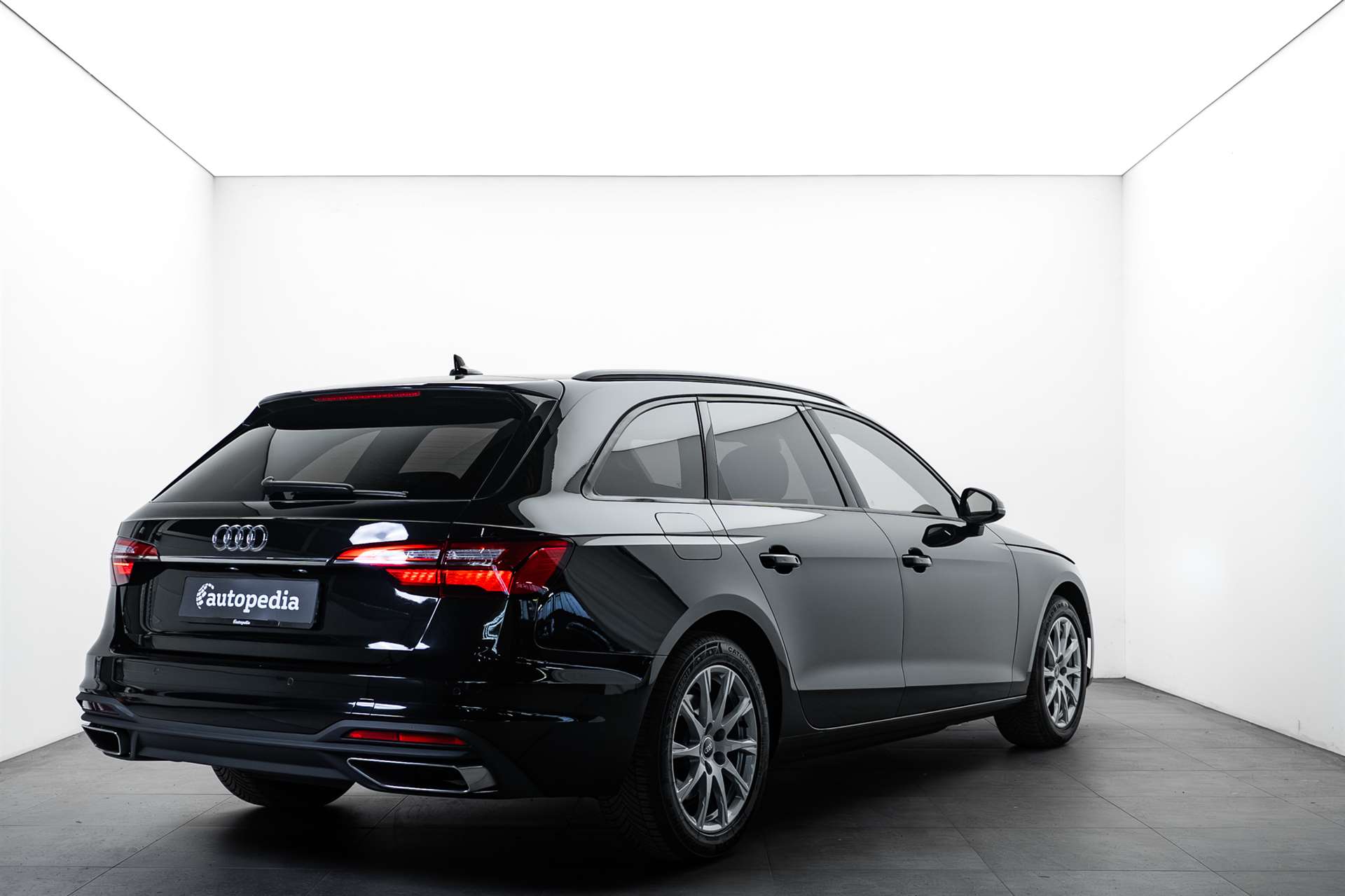 AUDI A4 Avant 35 TFSI S-tronic Automat-showroom-element-2