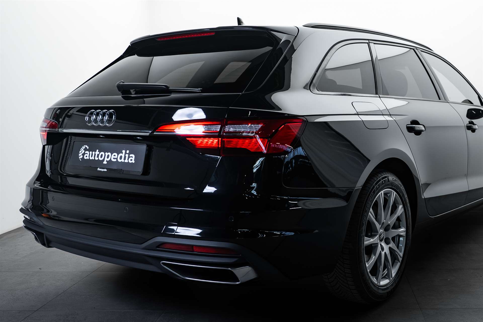 AUDI A4 Avant 35 TFSI S-tronic Automat-showroom-element-3