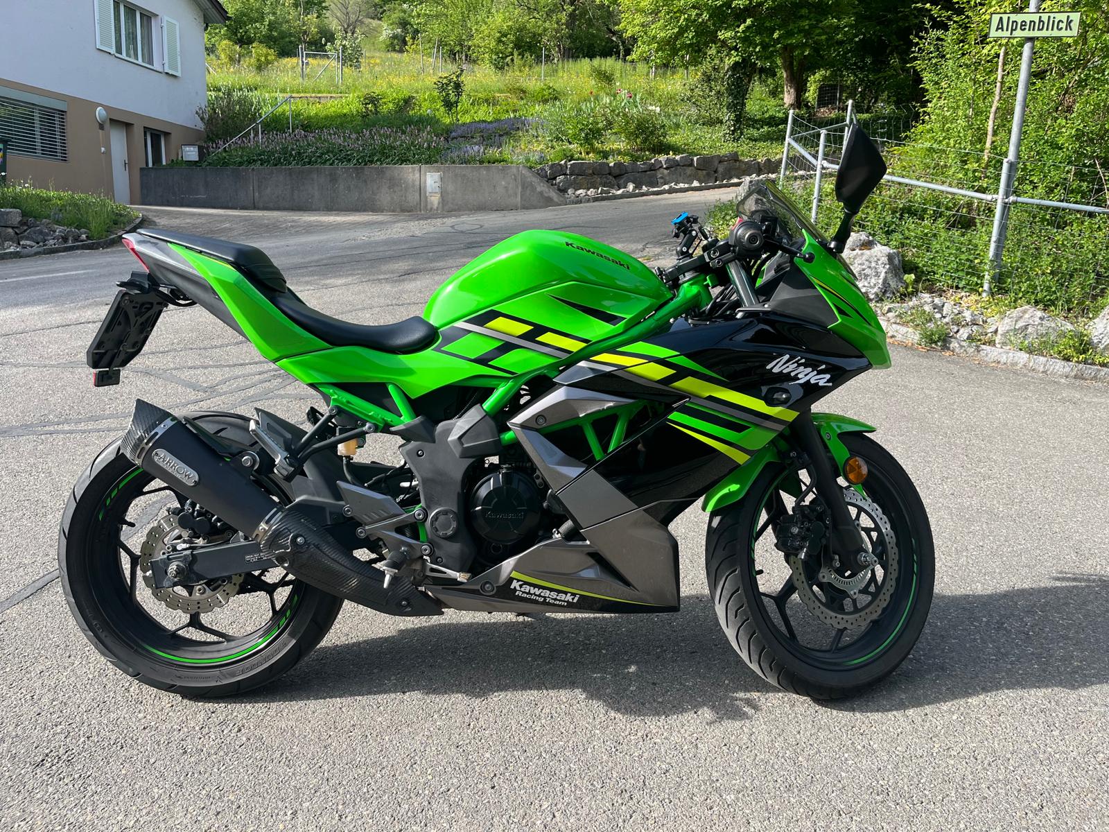 KAWASAKI Ninja 125 ABS-image-0