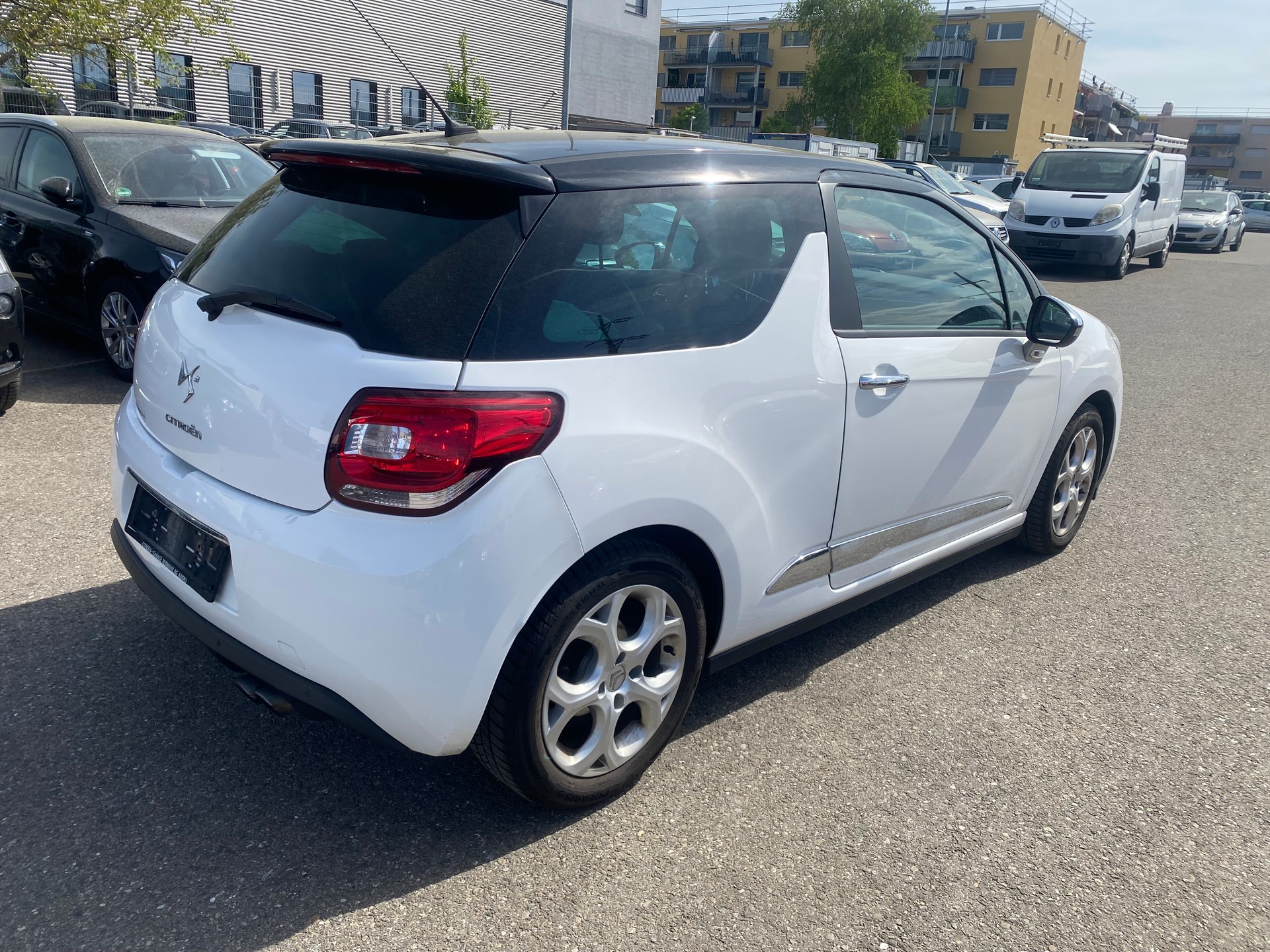 DS AUTOMOBILES DS3 1.6 THP Sport Chic-image-5