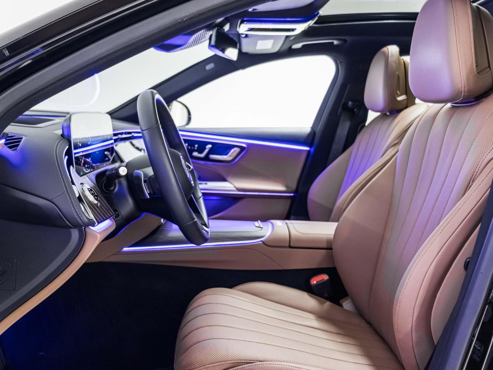 MERCEDES-BENZ E 300 de 4MATIC T-Modell-image-6