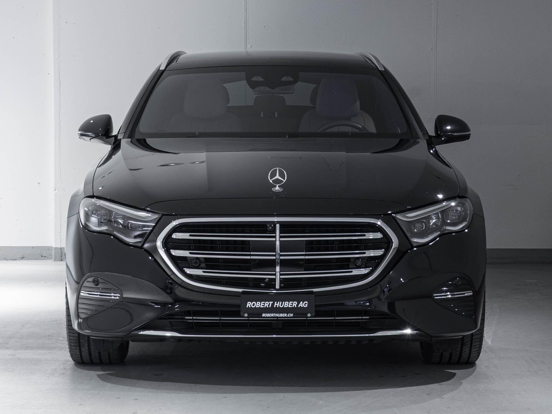 MERCEDES-BENZ E 300 de 4MATIC T-Modell-image-2