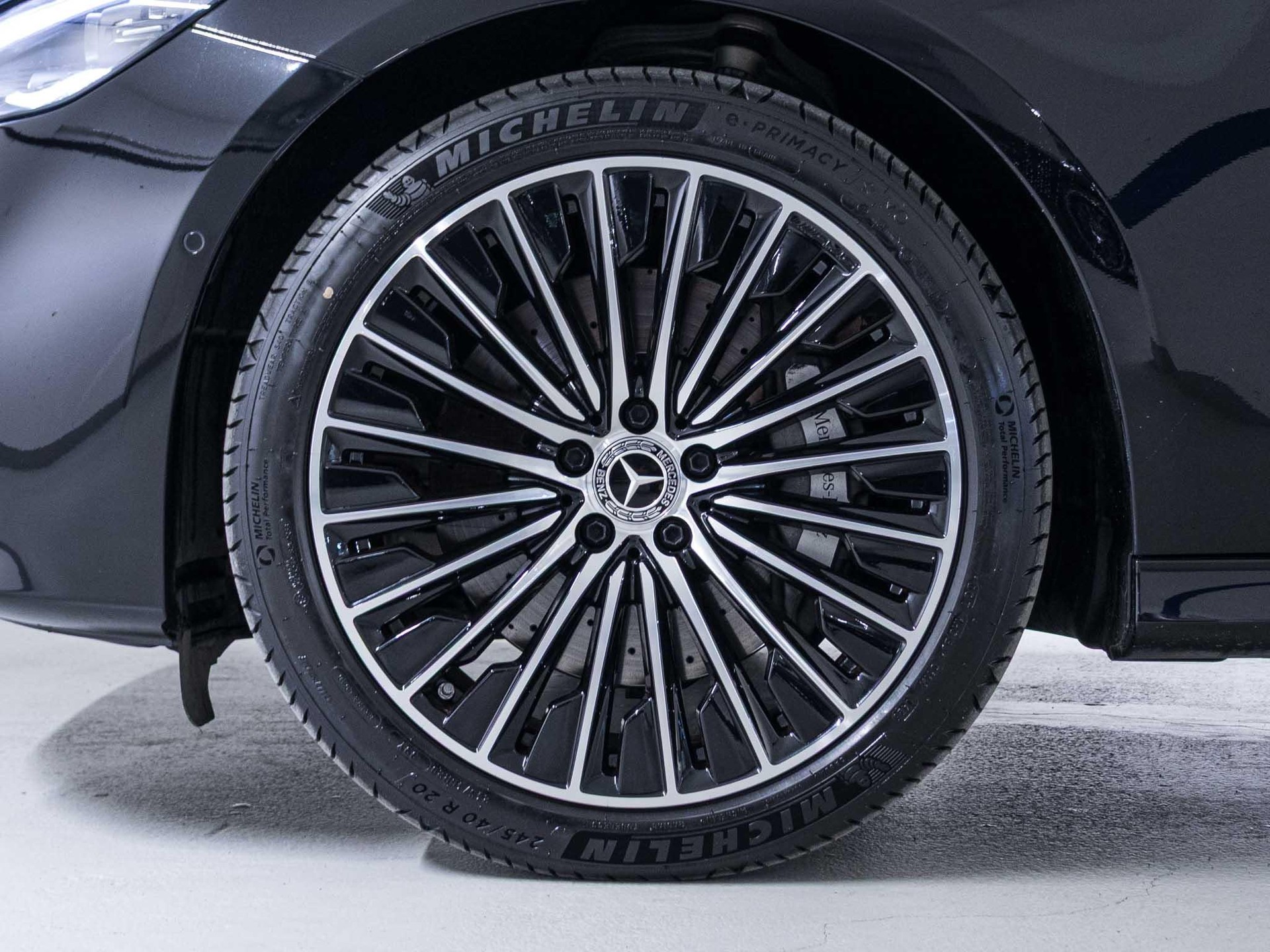 MERCEDES-BENZ E 300 de 4MATIC T-Modell-image-14
