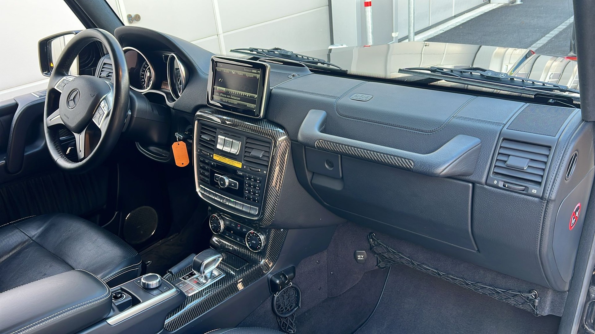 MERCEDES-BENZ G 63 AMG Automatic-image-15