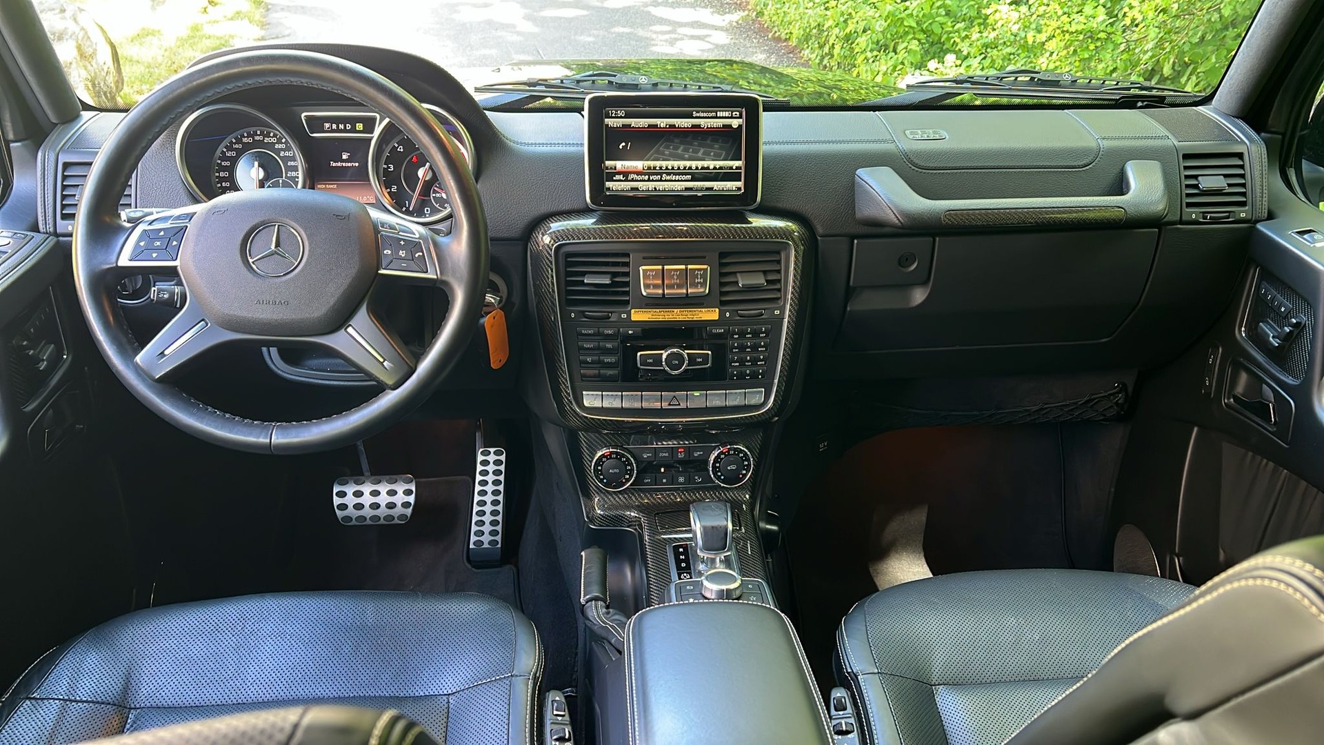 MERCEDES-BENZ G 63 AMG Automatic-image-8