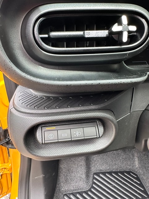 RENAULT Twingo E-Tech 27kWh Techno-image-20