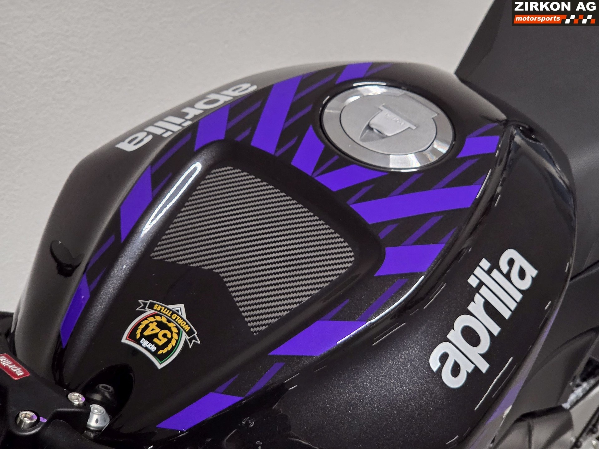 APRILIA Tuono V4 1100 E5+ Factory | inkl. Bugspoiler-image-15